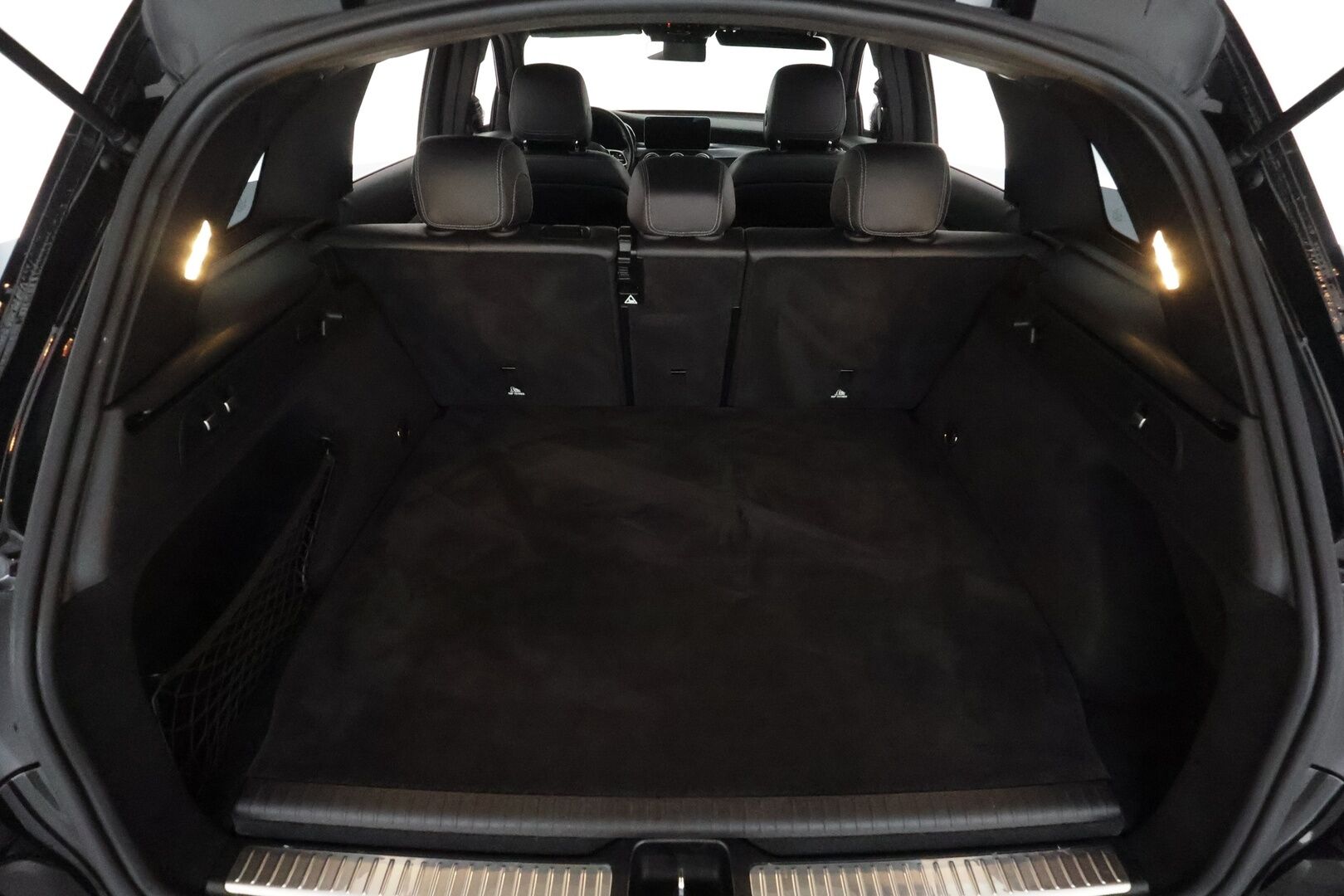 Mercedes-Benz GLC 2022 300 de 4MATIC A Business AMG ** Panorama / 360° Kamera / Adapt.Vakkari / Sporttipenkit Muistilla / LED-valot / Koukku ** - 3,99 % KORKOTARJOUS TÄHÄN AUTOON - 1.Om Suomi-auto / 2x Latauskaapelit / Kahdet Renkaat / Akku Kuntotarkistettu!
