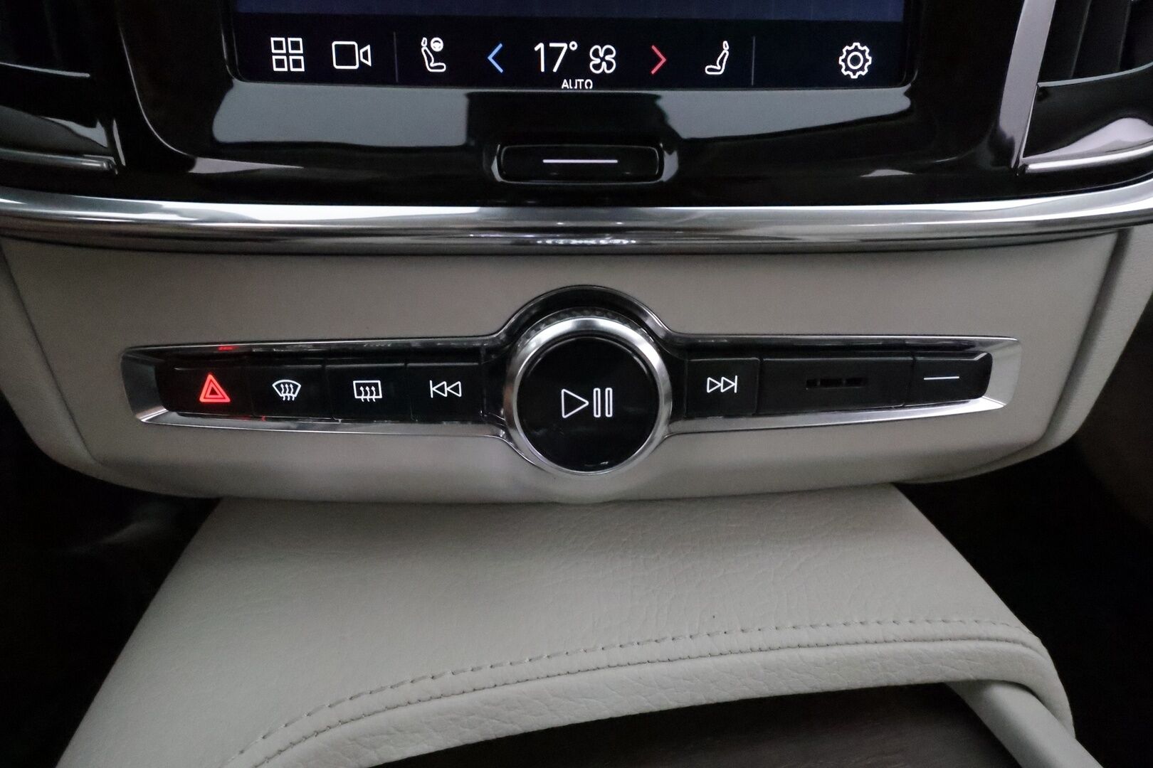 Volvo S90 2022 B5 AWD D-MHEV Business Inscription **Webasto / Koukku / ACC / H&K / Full-LED / P.kamera / Sporttinahat Muistilla** - 1-om Suomi-auto / Kahdet Renkaat - HULLU BLACKWEEK KORKOTARJOUS 2,49%