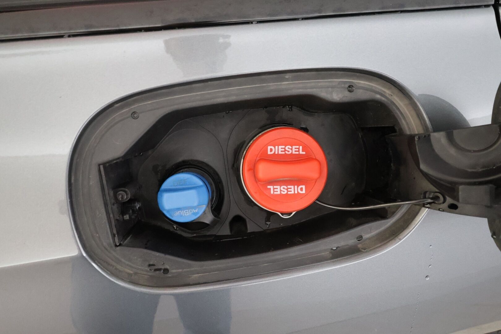 Mercedes-Benz E 2022 300 de 4MATIC T A AMG *Distronic+ / Comfort-penkit Muistilla / Burmester / 360° / Panorama / Koukku / Navi / Keyless* - Akku kuntotarkastettu / Suomi-auto / Kahdet vanteet / AMG / Night paketti - HULLUT AVAJAISHULINAT KORKOTARJOUS 3,29 %