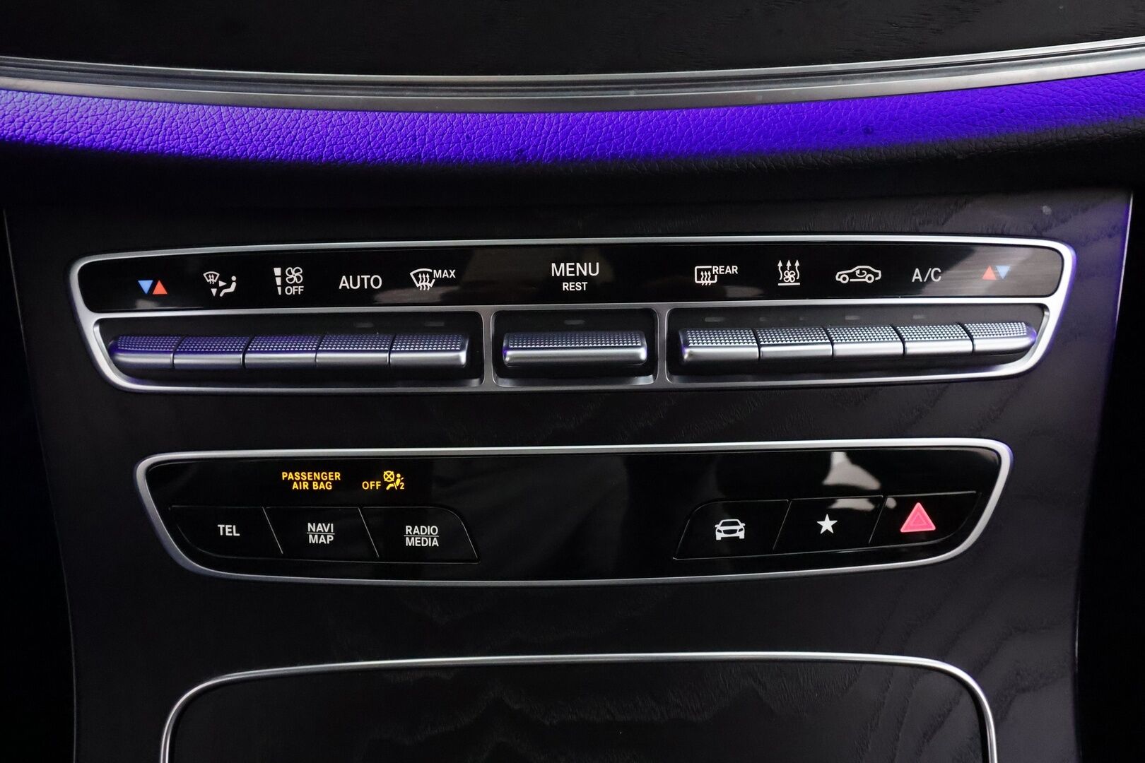 Mercedes-Benz E 2022 300 de 4MATIC T A AMG *Distronic+ / Comfort-penkit Muistilla / Burmester / 360° / Panorama / Koukku / Navi / Keyless* - Akku kuntotarkastettu / Suomi-auto / Kahdet vanteet / AMG / Night paketti - HULLUT AVAJAISHULINAT KORKOTARJOUS 3,29 %