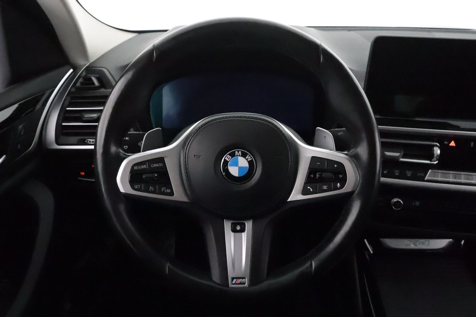 BMW X4 2022 G02 xDrive 20d A Business MHEV LCI *Webasto / Adapt.LED / Vakkari / Koukku / Sporttinahat / Navi / P.kamera* - Suomi-auto / Kahdet renkaat aluvanteilla