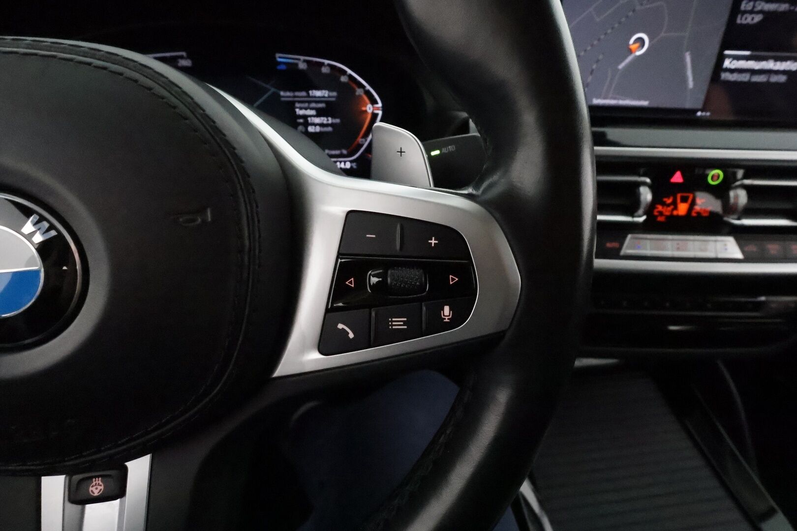 BMW X4 2022 G02 xDrive 20d A Business MHEV LCI *Webasto / Adapt.LED / Vakkari / Koukku / Sporttinahat / Navi / P.kamera* - Suomi-auto / Kahdet renkaat aluvanteilla