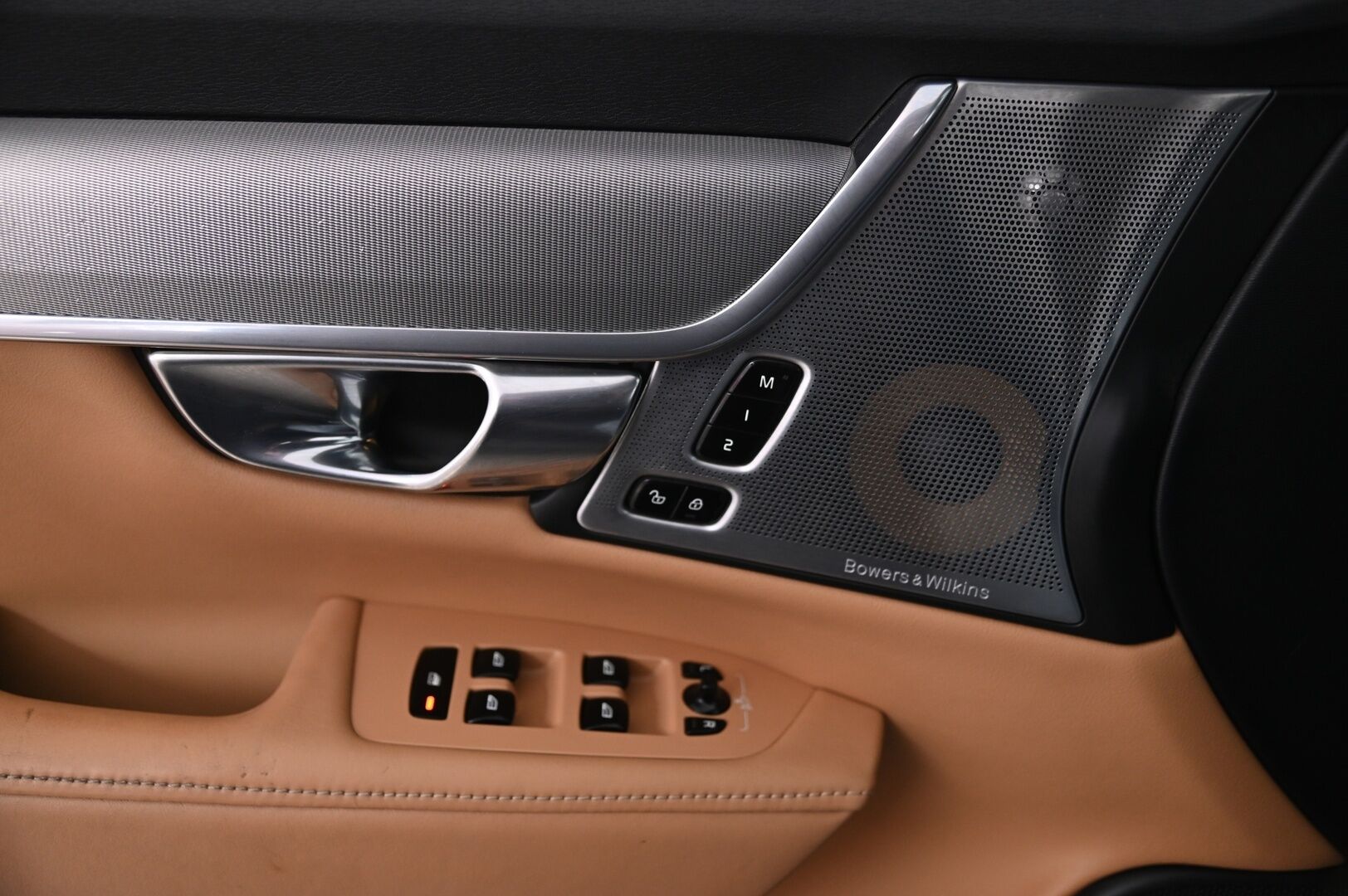 Volvo V90 2017 D5 AWD Inscription aut - | Bowers&Wilkins | Panorama | ACC | Ilmastoidut penkit | Vetokoukku | HUD | Webasto | Ei-adblue | LED | 2x renkaat&vanteet | 