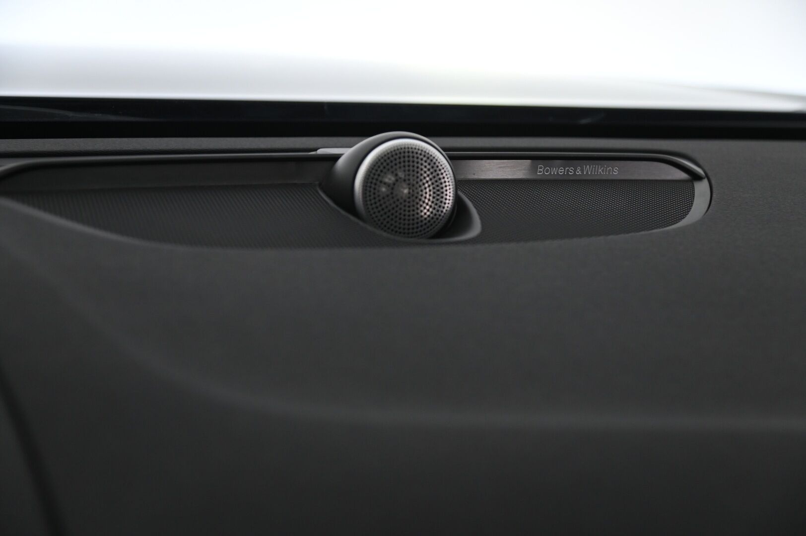 Volvo V90 2017 D5 AWD Inscription aut - | Bowers&Wilkins | Panorama | ACC | Ilmastoidut penkit | Vetokoukku | HUD | Webasto | Ei-adblue | LED | 2x renkaat&vanteet | 