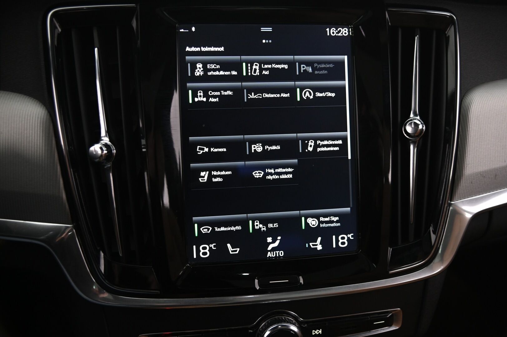 Volvo V90 2017 D5 AWD Inscription aut - | Bowers&Wilkins | Panorama | ACC | Ilmastoidut penkit | Vetokoukku | HUD | Webasto | Ei-adblue | LED | 2x renkaat&vanteet | 