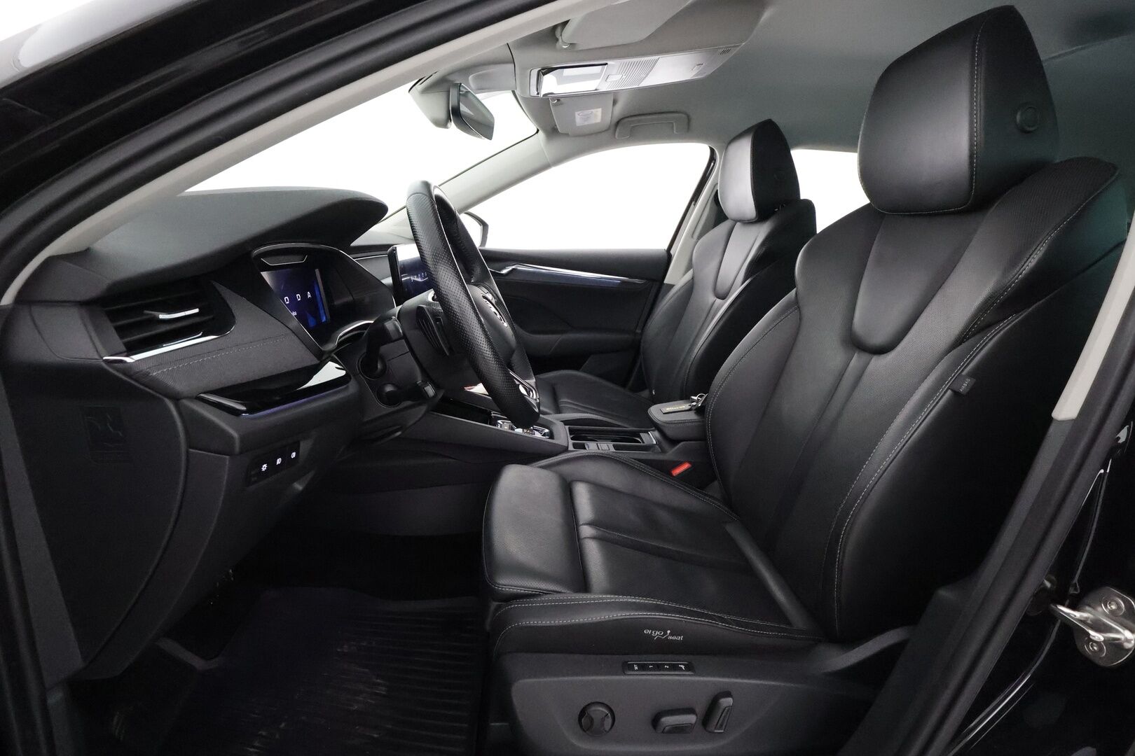 Skoda Octavia 2022 Combi 2.0 TDI 150 4x4 Style DSG Autom. - 1.Om Suomi-auto / Ilmastoidut&Hierovat muistipenkit / Canton / Webasto / Matrix-LED / Adapt. Vakkari / KeylessGo 