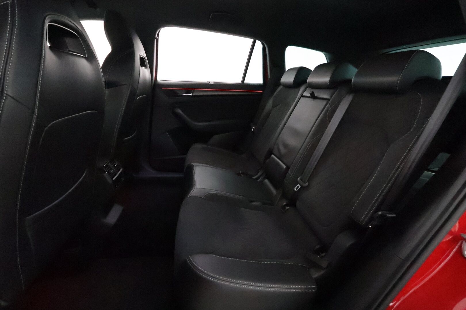 Skoda Kodiaq 2022 1.5 TSI ACT SportLine DSG Autom. * Adapt.Vakkari / Webasto / Canton / Matrix LED / Muistipenkki / 360-Kamera - Suomi-auto / Kahdet renkaat aluvanteilla / Juuri tullut Tampereelle! - Osta nyt, maksa vasta ensi vuonna