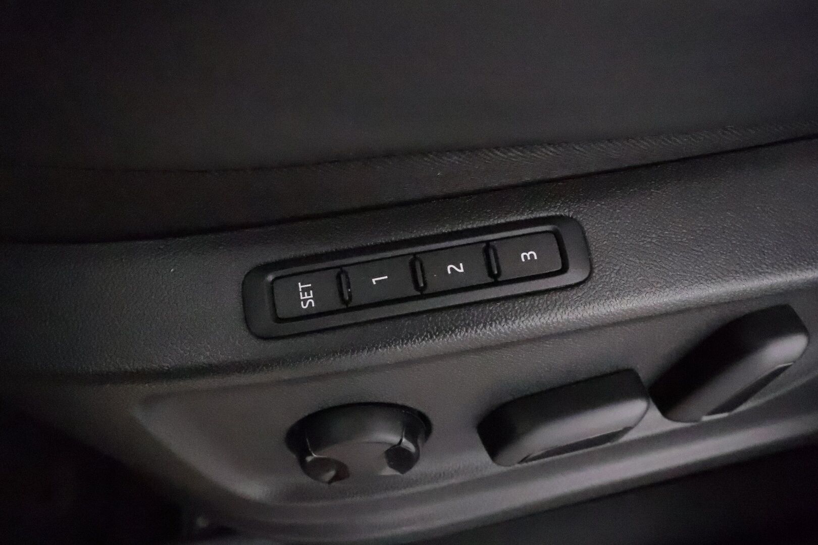 Skoda Kodiaq 2022 1.5 TSI ACT SportLine DSG **ACC / 360° / Muistipenkki / Canton / Webasto / Matrix LED / Sporttipenkit** - Suomi-auto / Kahdet renkaat aluvanteilla