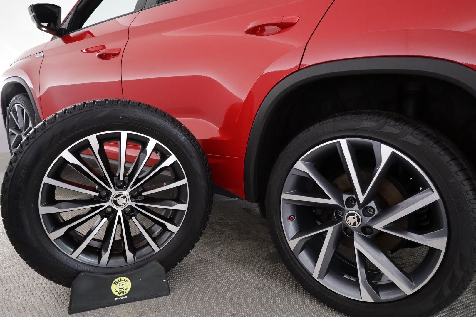 Skoda Kodiaq 2022 1.5 TSI ACT SportLine DSG **ACC / 360° / Muistipenkki / Canton / Webasto / Matrix LED / Sporttipenkit** - Suomi-auto / Kahdet renkaat aluvanteilla