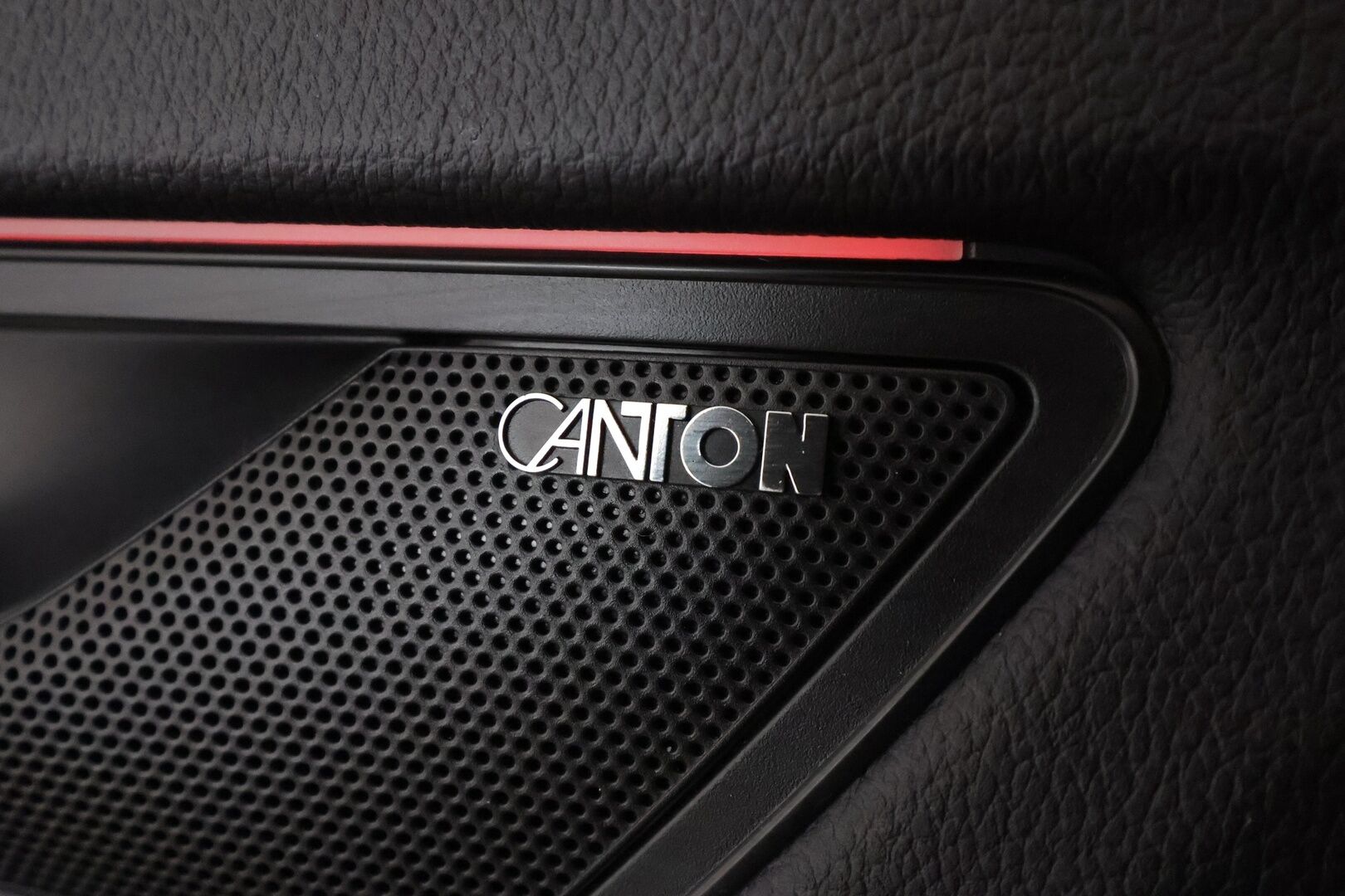 Skoda Kodiaq 2022 1.5 TSI ACT SportLine DSG Autom. * Adapt.Vakkari / Webasto / Canton / Matrix LED / Muistipenkki / 360-Kamera - Suomi-auto / Kahdet renkaat aluvanteilla / Juuri tullut Tampereelle! - Osta nyt, maksa vasta ensi vuonna