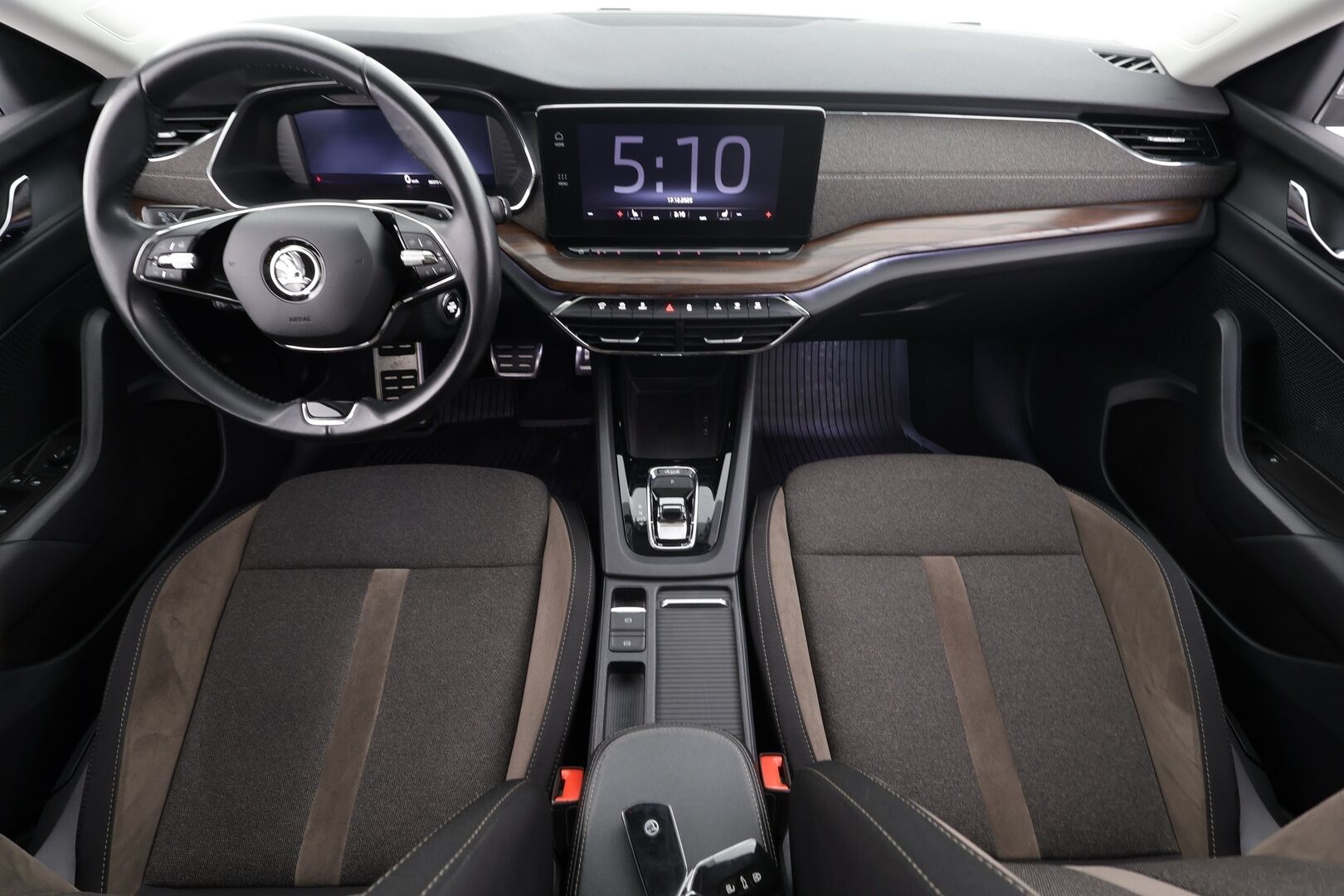 Skoda Octavia 2022 Combi 2.0 TDI 150 4x4 Scout DSG  *Acc / Webasto / Panorama / Matrix LED / P.Kamera / Keyless / Navi * - 1.om Suomi auto / Kahdet renkaat - HULLUT JOULUT KORKOTARJOUS 2,49% 