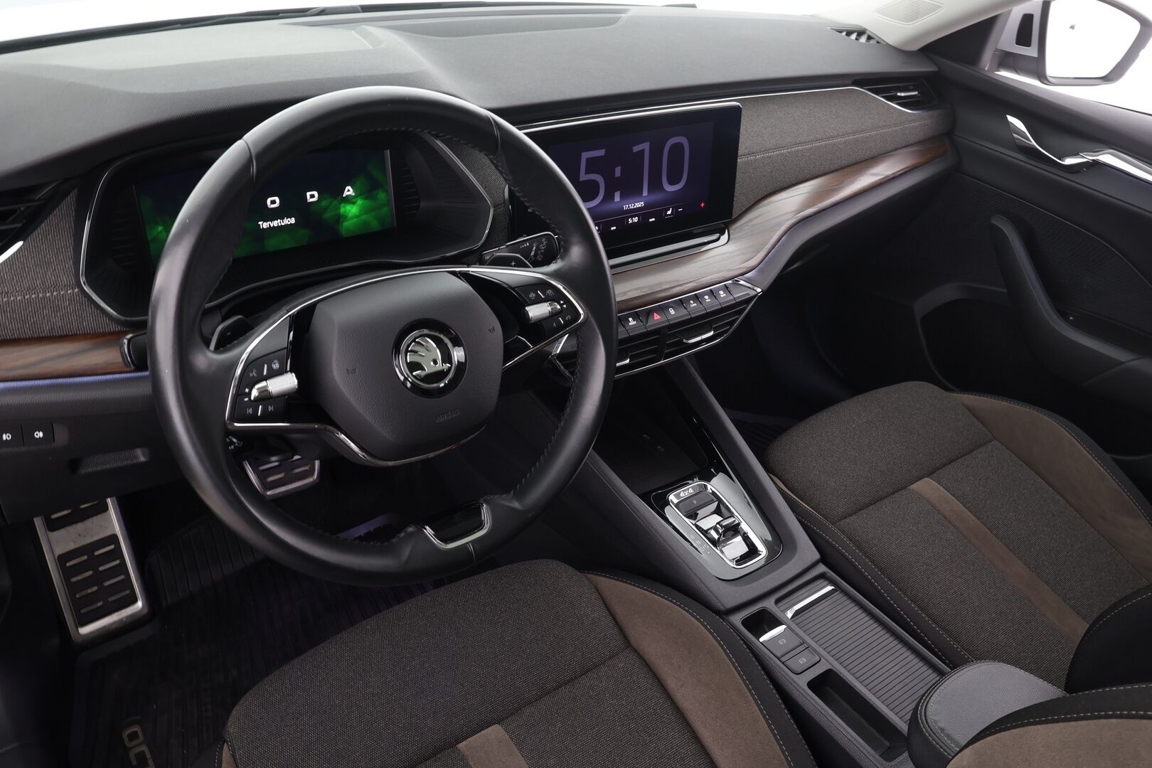 Skoda Octavia 2022 Combi 2.0 TDI 150 4x4 Scout DSG  *Acc / Webasto / Panorama / Matrix LED / P.Kamera / Keyless / Navi * - 1.om Suomi auto / Kahdet renkaat - HULLUT JOULUT KORKOTARJOUS 2,49% 