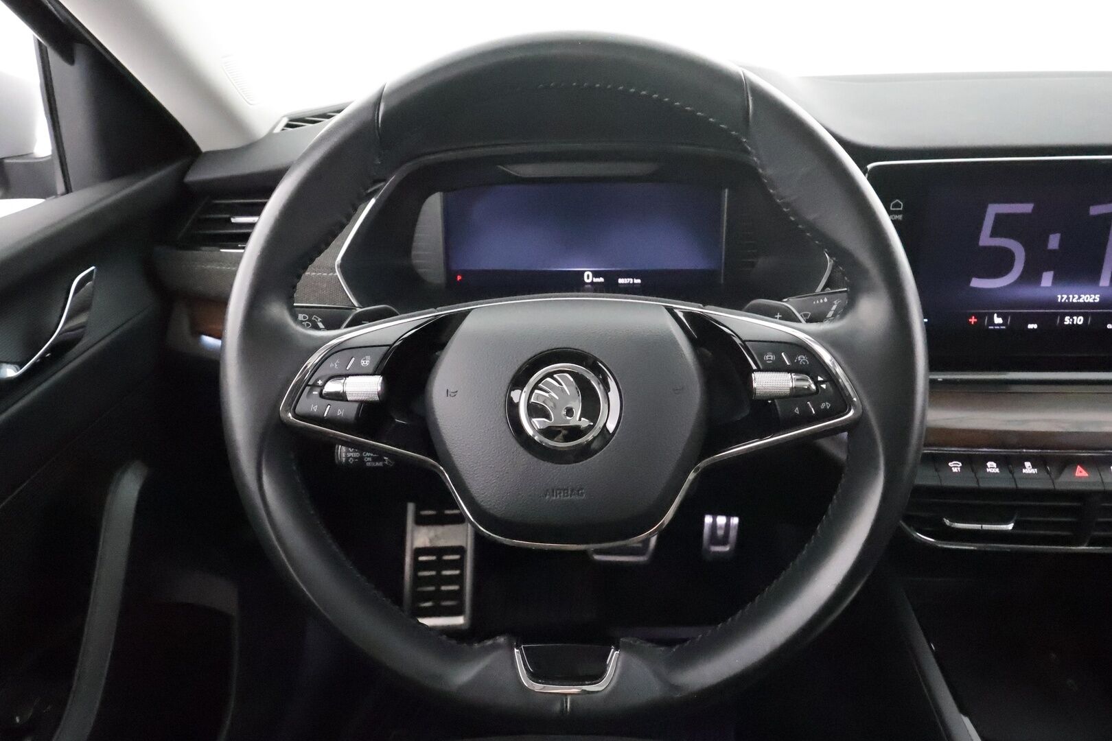 Skoda Octavia 2022 Combi 2.0 TDI 150 4x4 Scout DSG  *Acc / Webasto / Panorama / Matrix LED / P.Kamera / Keyless / Navi * - 1.om Suomi auto / Kahdet renkaat - HULLUT JOULUT KORKOTARJOUS 2,49% 