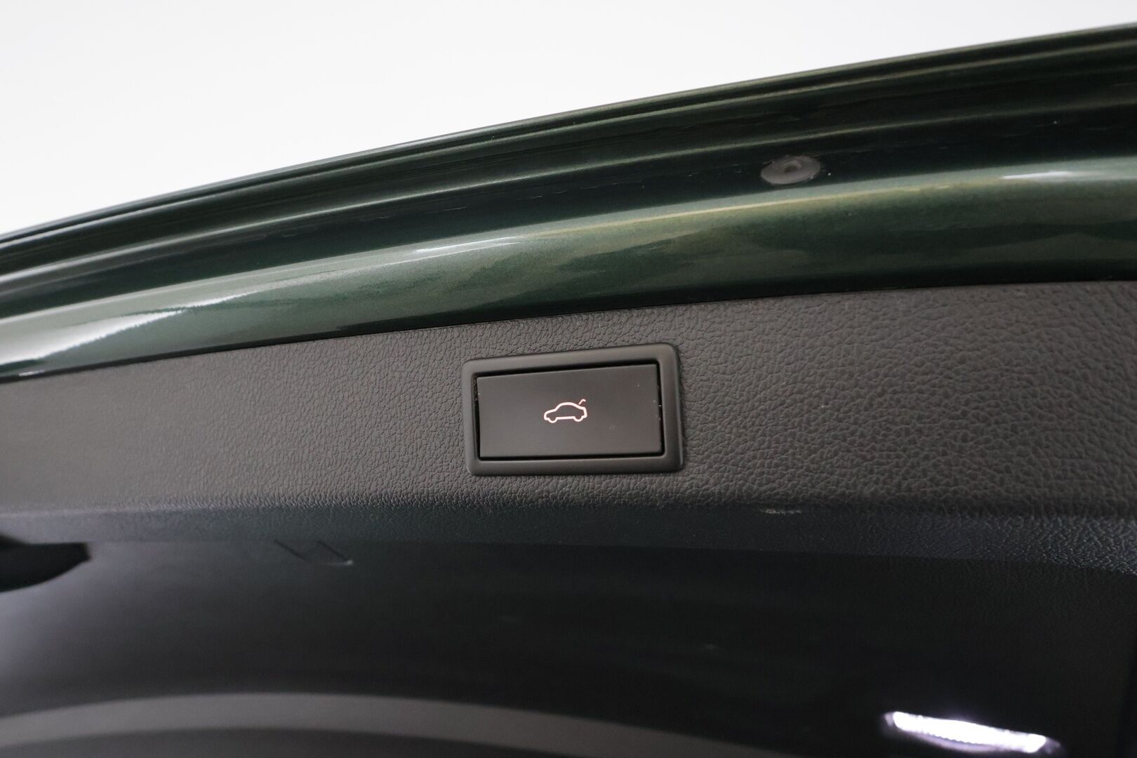 Skoda Superb 2021 Combi 2,0 TDI 150 Ambition DSG * ACC / P.kamera / LED / Digimittaristo / KeylessGo / Sähköluukku * - 1.Om Suomi-auto / Kahdet renkaat aluvanteilla