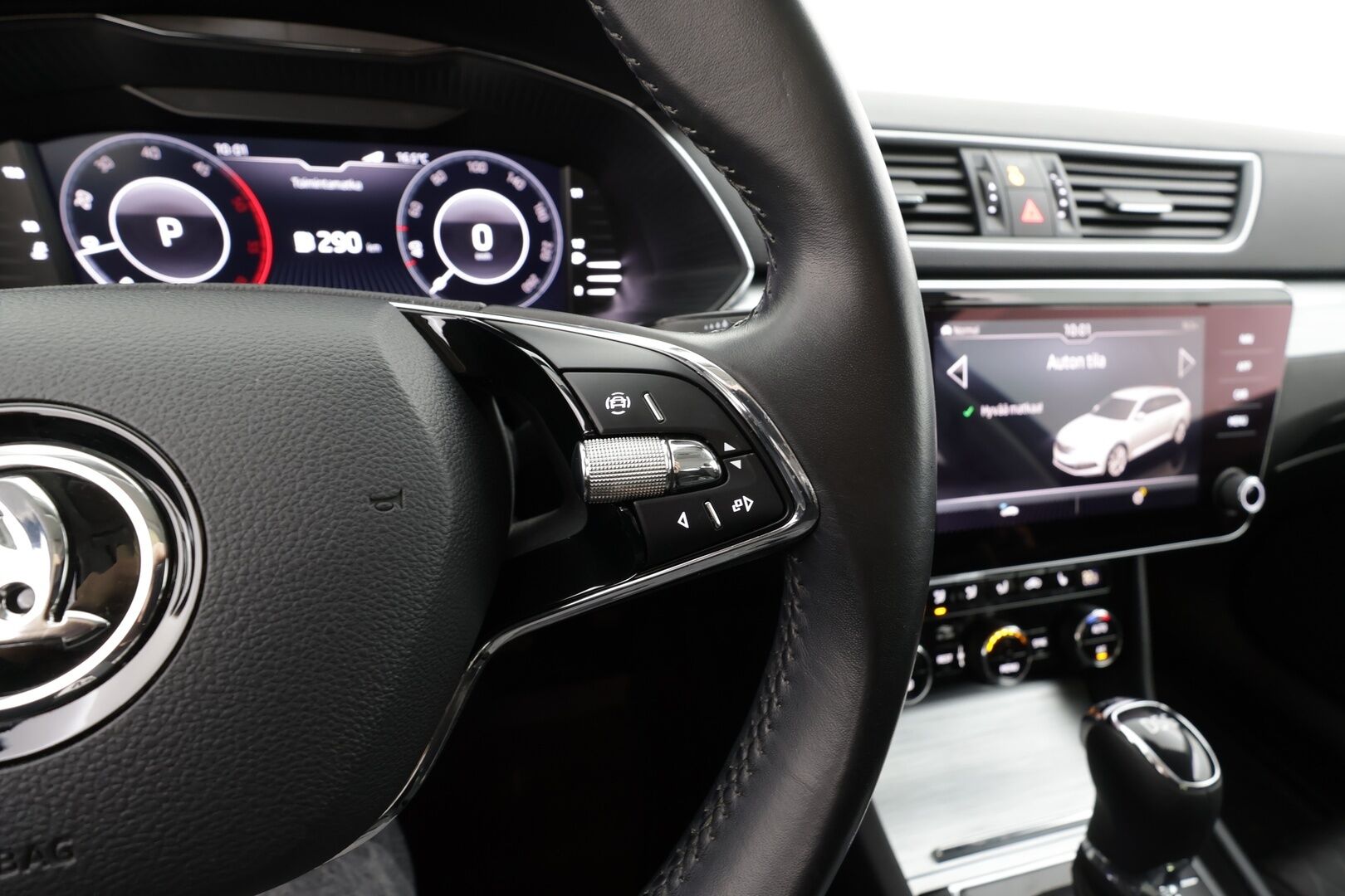 Skoda Superb 2021 Combi 2,0 TDI 150 Ambition DSG * ACC / P.kamera / LED / Digimittaristo / KeylessGo / Sähköluukku * - 1.Om Suomi-auto / Kahdet renkaat aluvanteilla