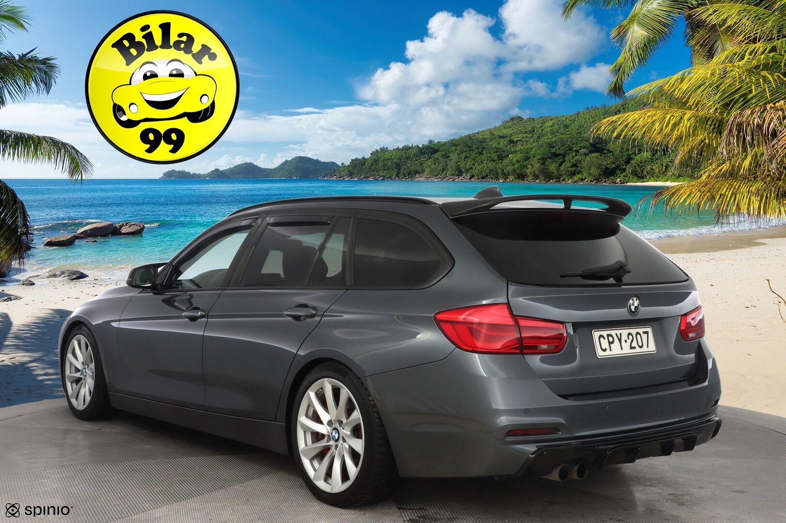 BMW 330 2017 F31 Touring 330d A *HUD / ACC / Panorama / S.kontti / S.koukku* - Kahdet renkaat BMW aluilla / Seuraava katsastus vasta 21.9.2027 / Säntilliset huollot