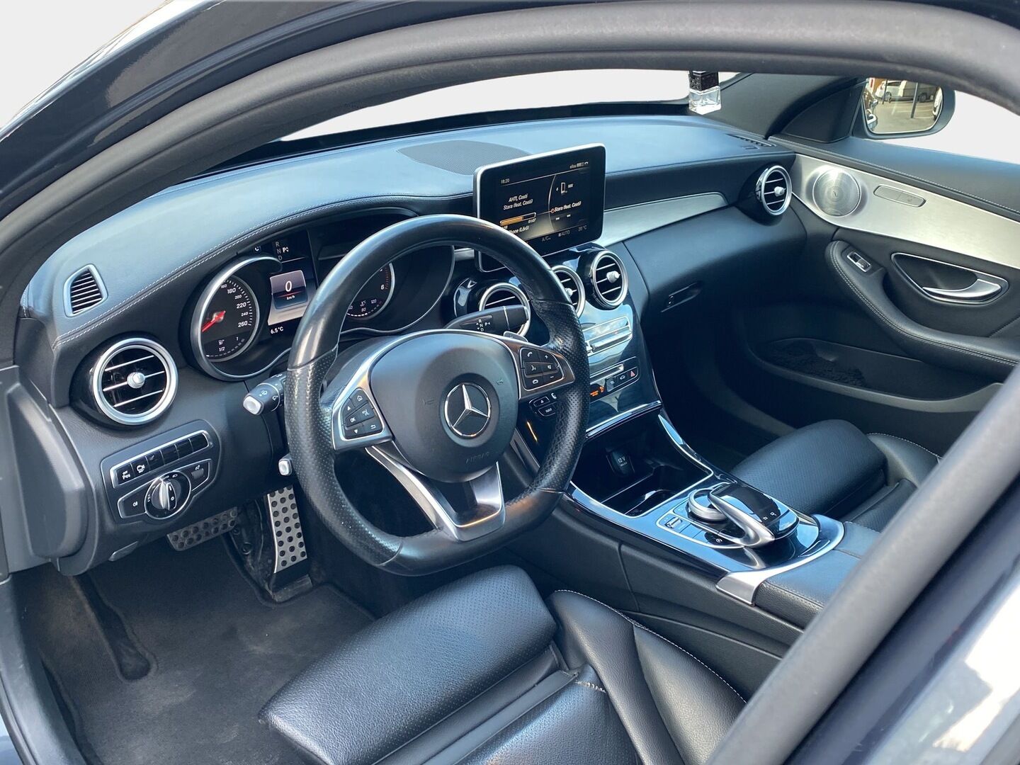 Mercedes-Benz C 2016 250 BlueTec T A Premium Business AMG *Burmester / Webasto / 360-Kamera / Taittuva koukku / Comand / Sähköinen takaluukku* - Hyvät varusteet! / Näyttävä / Uudet kesärenkaat / Hyvät nastarenkaat / Kahdet vanteet / Juuri huollettu - HULLUT AVAJAISHULINAT KORKOTARJOUS 3,29 %