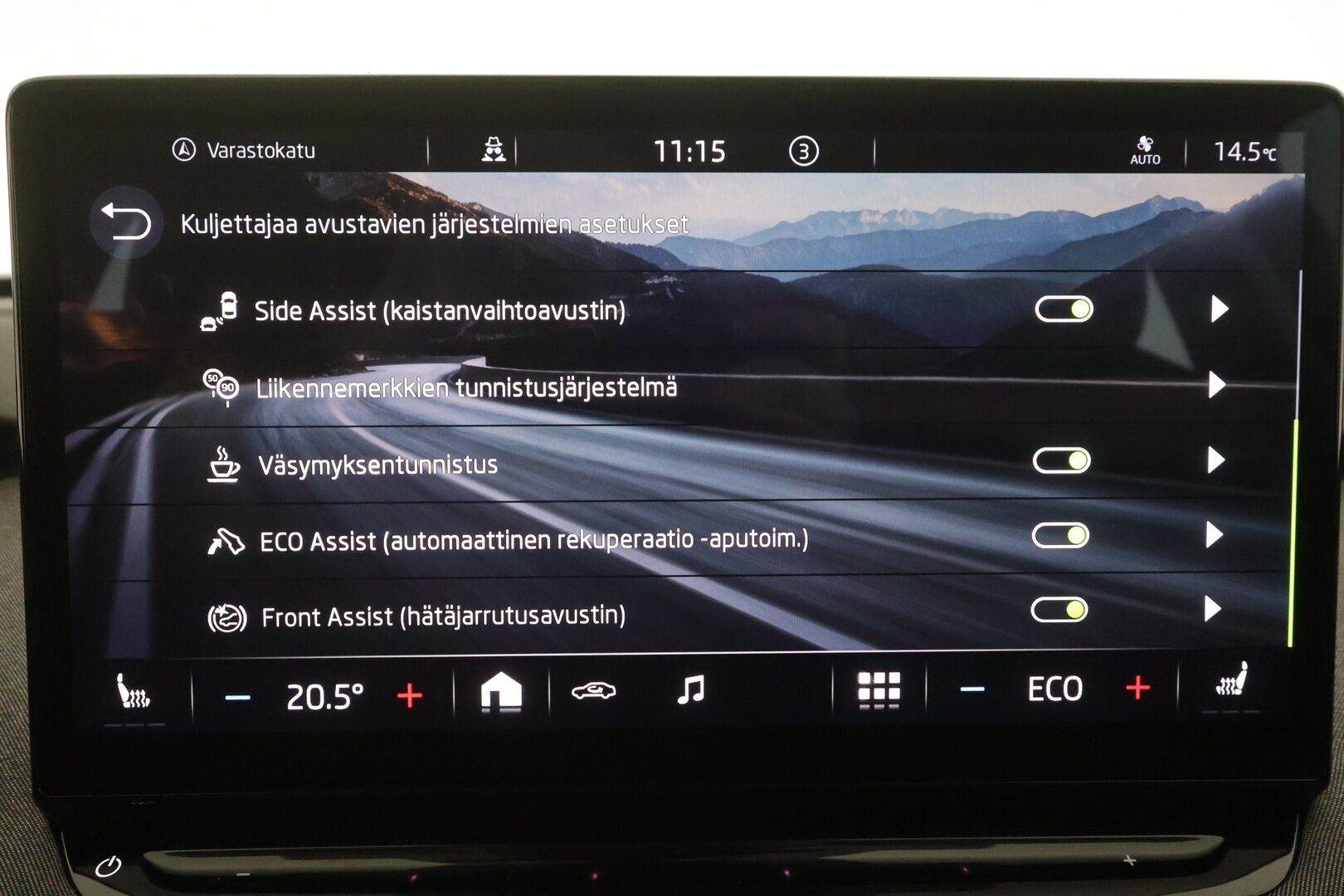 Skoda Enyaq 2022 80 Launch Edition iV - | ACC | ILP | Koukku | Puolinahat | P.kamera | Side Assist | Lane Assist | Keyless | Sähk. takaluukku | 2x renkaat aluin | 1-om suomiauto | 