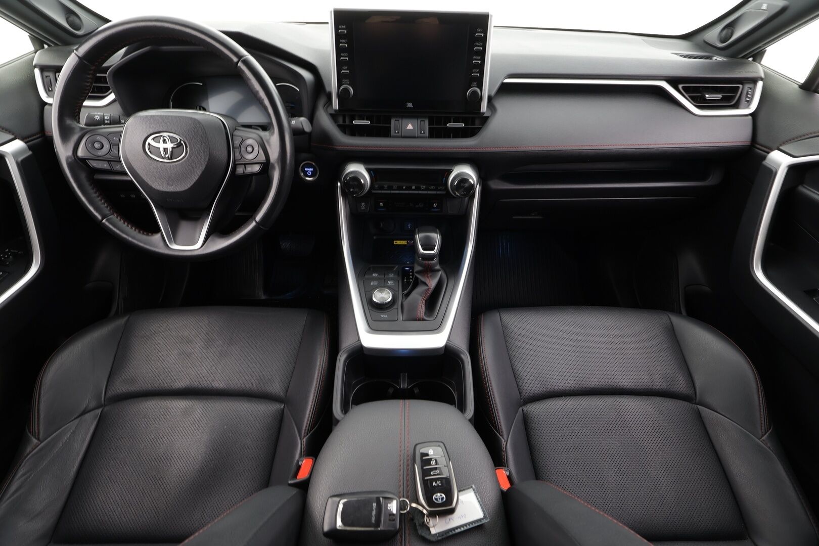 Toyota RAV4 Plug-in 2022 Hybrid 2,5 AWD-i Premium * HUD / JBL / ACC / LED / P.Kamera / Ilmastoitu Muistipenkki / Navi / Koukku / Keyless * - 1-om Suomi-auto / Kahdet renkaat aluvanteilla / Merkkihuollot