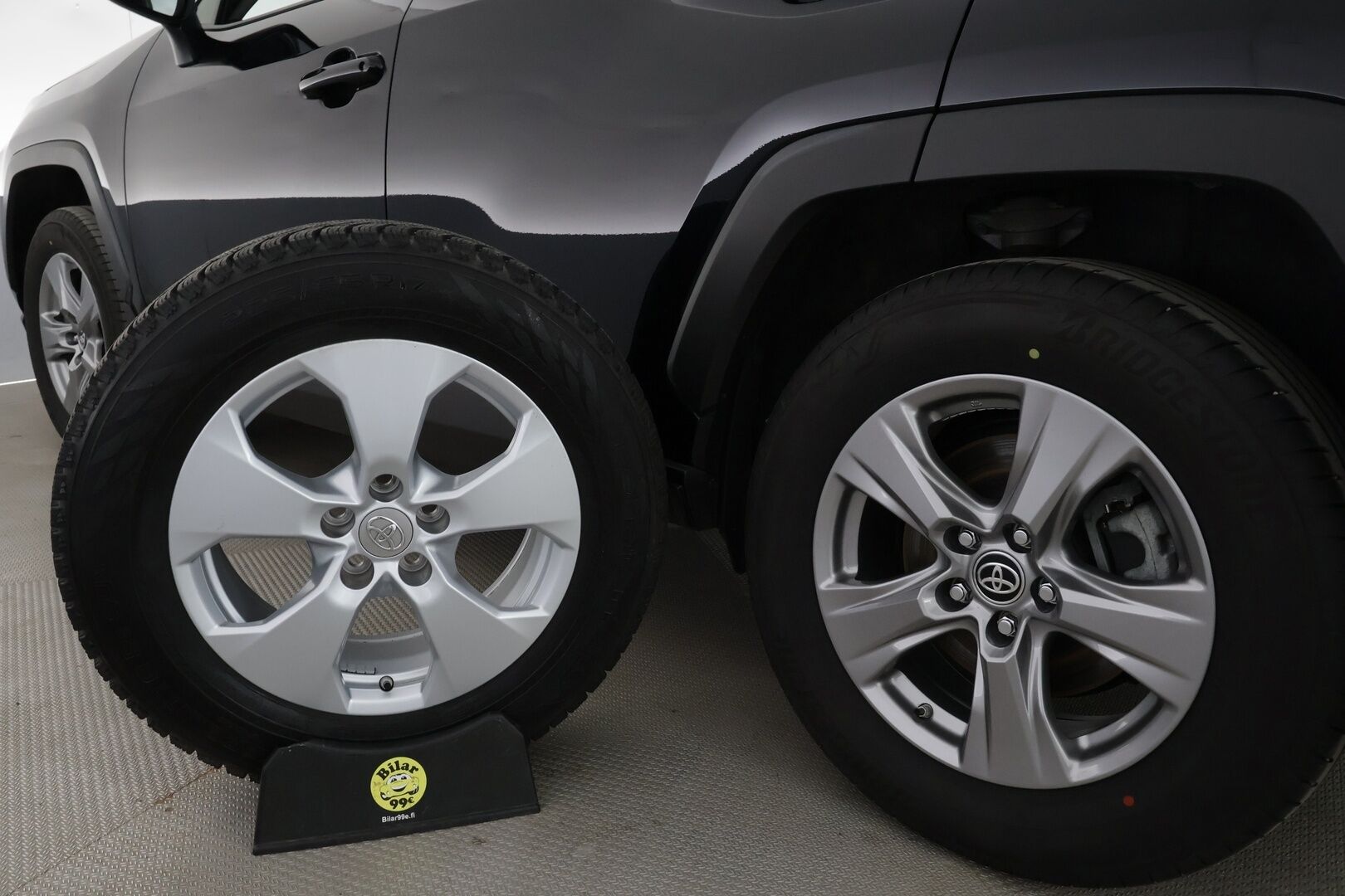 Toyota RAV4 2022 2,5 Hybrid Business Edition - | ACC | Koukku | LED | P.kamera ja tutkat | LTA | PCS | RSA | Navi | Apple & Android | Lämm. ratti | Lämm. tuulilasi | Merkkihuollettu | 2x renkaat aluin |