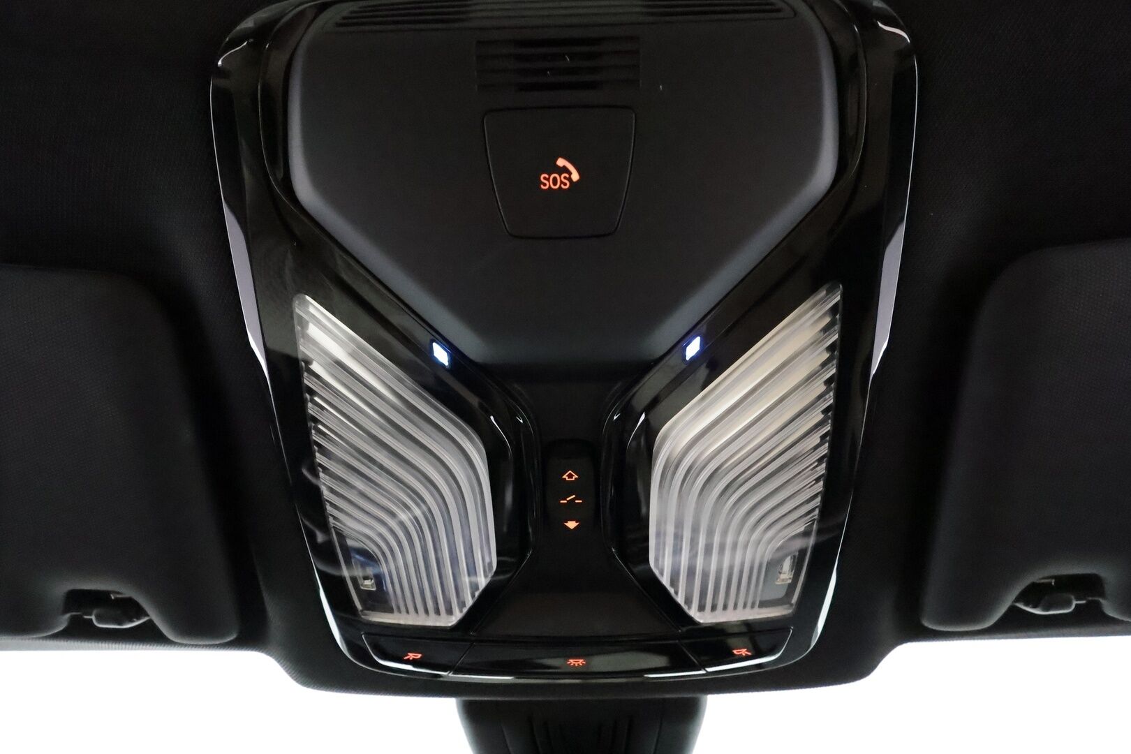 BMW I4 M50 2022 Fully Charged **Adapt. vakkari / H&K / Laser LED / HUD / Kattoluukku / 360 Kamera / Vaaleat sporttinahat** - 2,99 % KORKOTARJOUS TÄHÄN AUTOON - Sunset Orange / 1-om. Suomi-auto / Akku kuntotarkistettu! / Kahdet renkaat