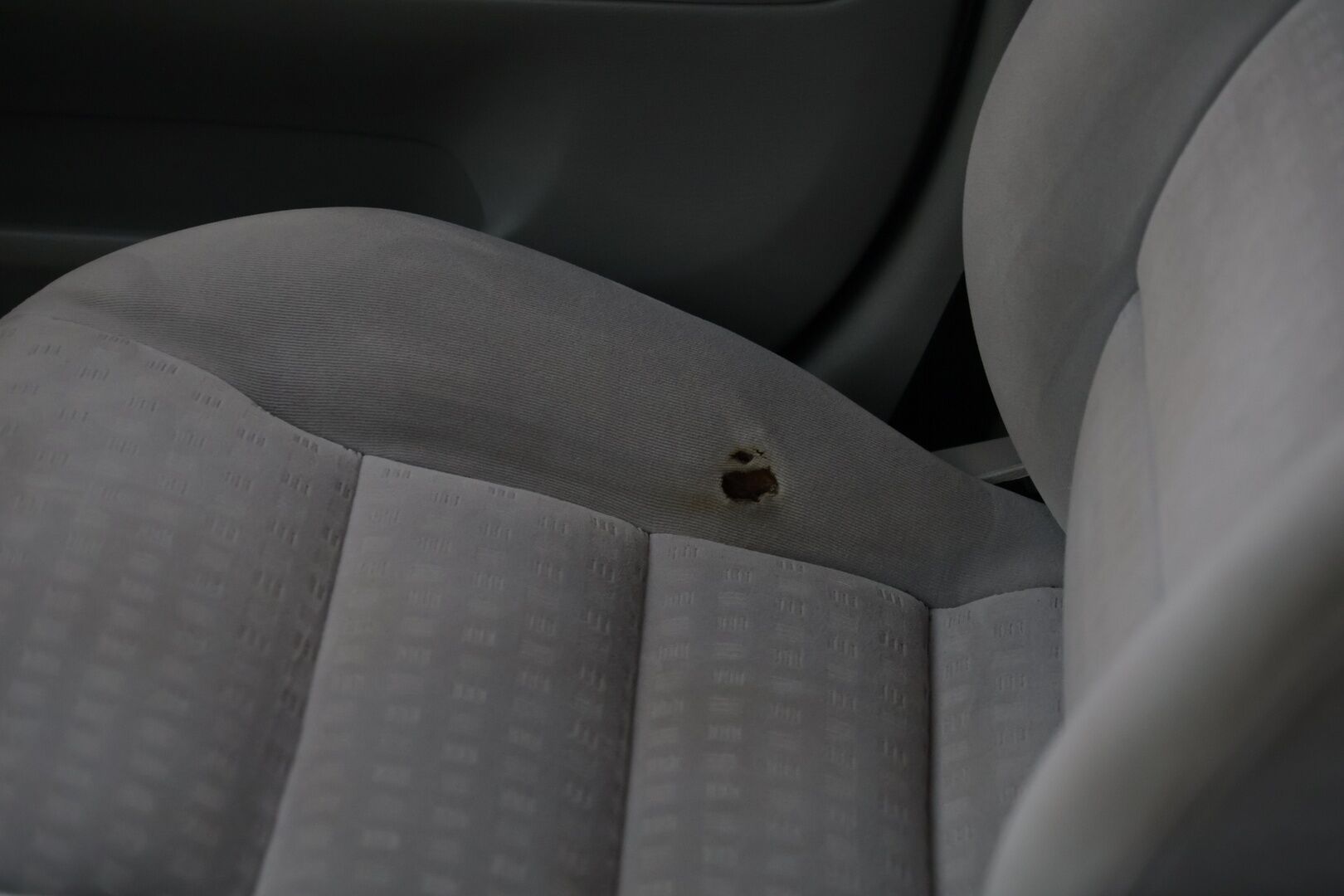 Volkswagen Passat 2003 4D PASSAT SEDAN 2.0-3BG/269 - YritysOutlet - Myydään vain yrityksille -* - *Ilmastointi / Vakionopeuden säädin / Kahdet renkaat*