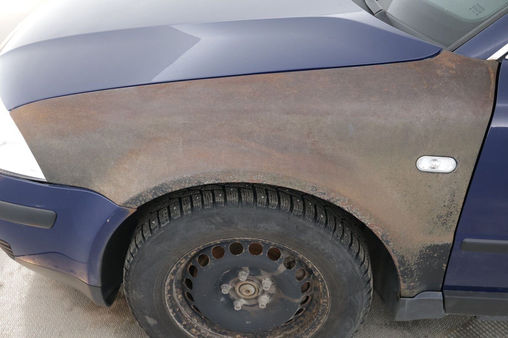 Volkswagen Passat 2003 4D PASSAT SEDAN 2.0-3BG/269 - YritysOutlet - Myydään vain yrityksille -* - *Ilmastointi / Vakionopeuden säädin / Kahdet renkaat*