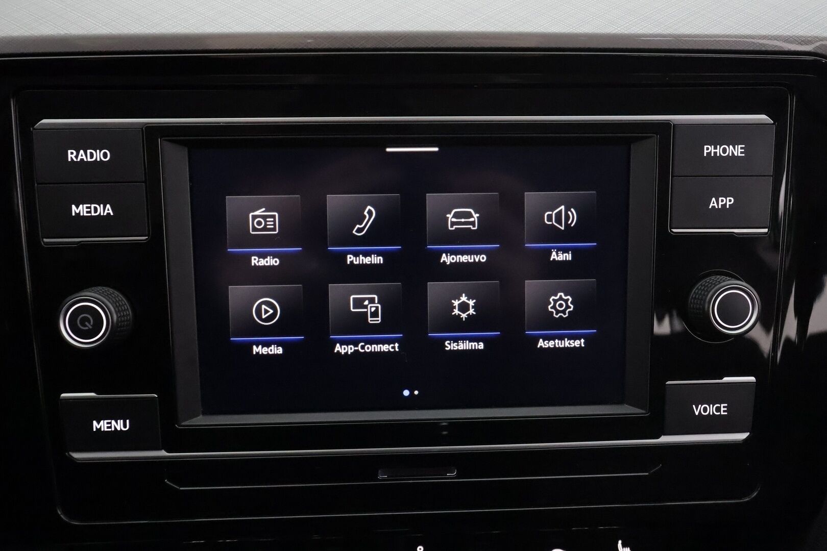 Volkswagen Passat 2022 Variant Comfort Business 2,0 TDI EVO SCR 110 kW DSG * ACC / Webasto / IQ-Light / P.tutkat / Apple&Android * - 1.Om Suomi-auto / Merkkihuollettu / Kahdet Renkaat