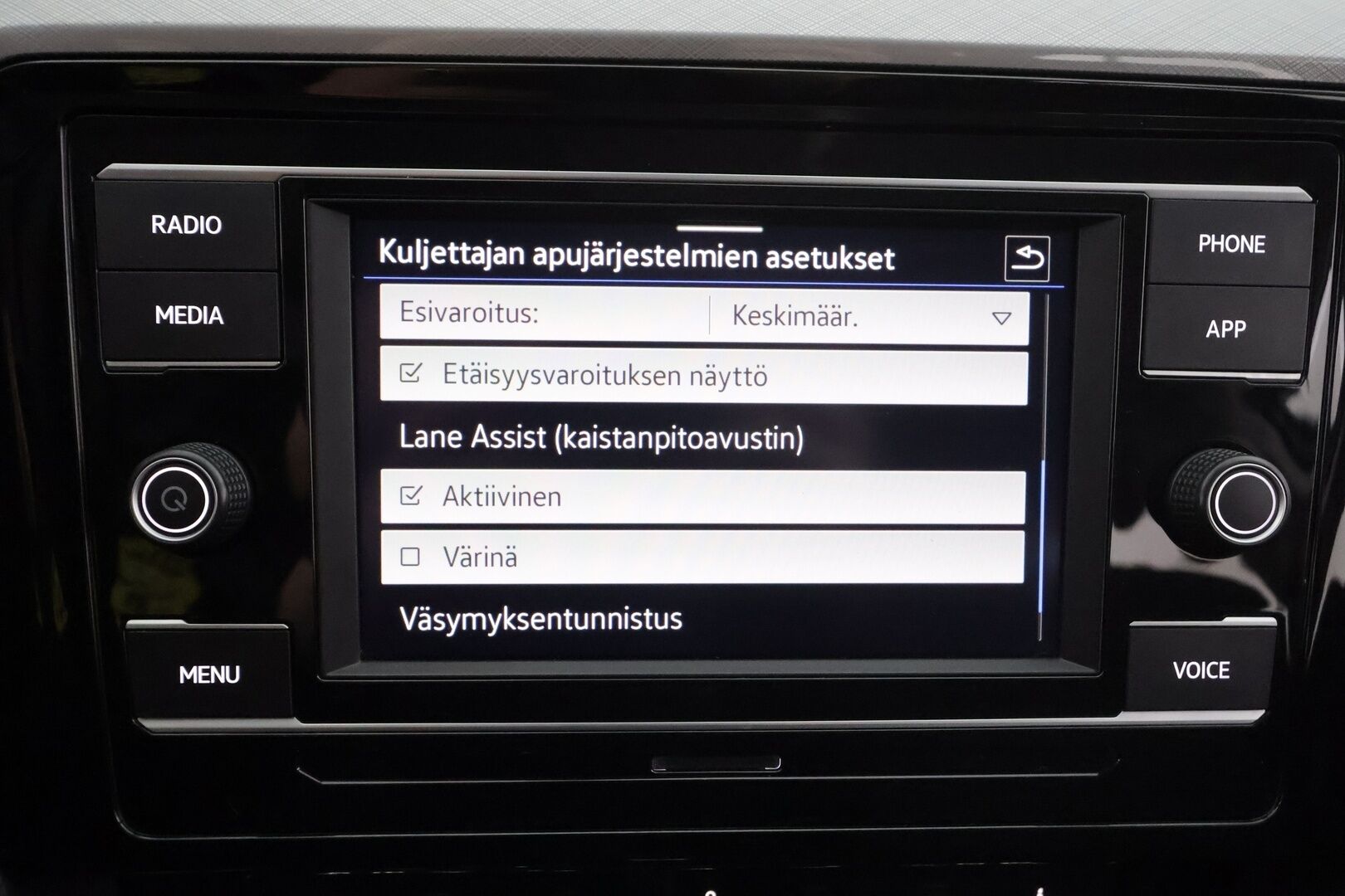 Volkswagen Passat 2022 Variant Comfort Business 2,0 TDI EVO SCR 110 kW DSG * ACC / Webasto / IQ-Light / P.tutkat / Apple&Android * - 1.Om Suomi-auto / Merkkihuollettu / Kahdet Renkaat