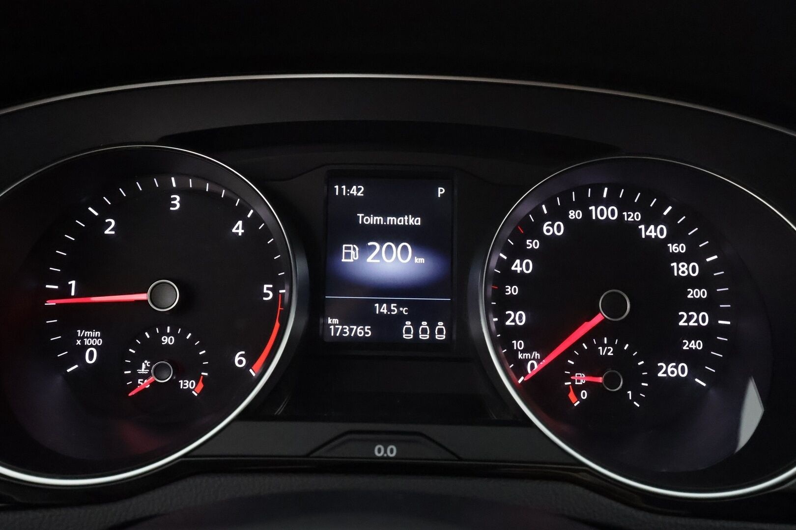 Volkswagen Passat 2022 Variant Comfort Business 2,0 TDI EVO SCR 110 kW DSG * ACC / Webasto / IQ-Light / P.tutkat / Apple&Android * - 1.Om Suomi-auto / Merkkihuollettu / Kahdet Renkaat