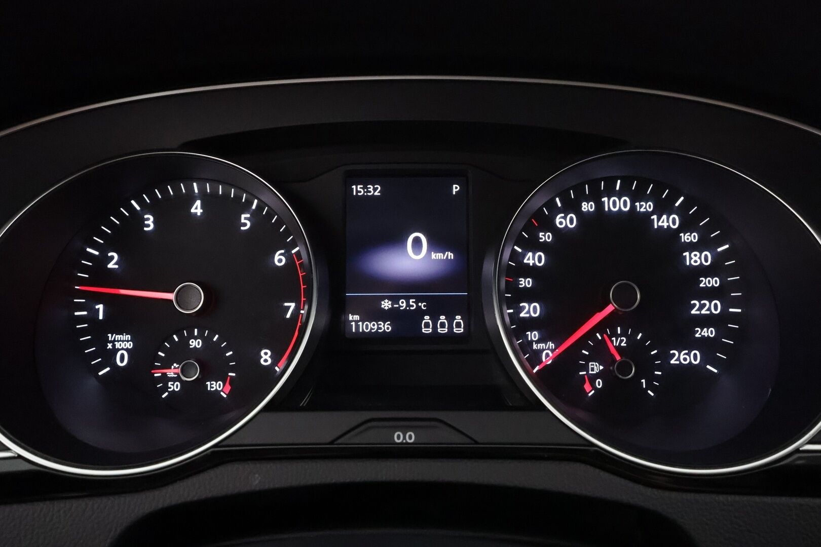 Volkswagen Passat 2022 Variant Comfort Business 1,5 TSI EVO 110 kW DSG * IQ-LLight / ACC / Webasto / Navi / Sähköluukku * - 1.Om Suomi-auto / Kahdet renkaat