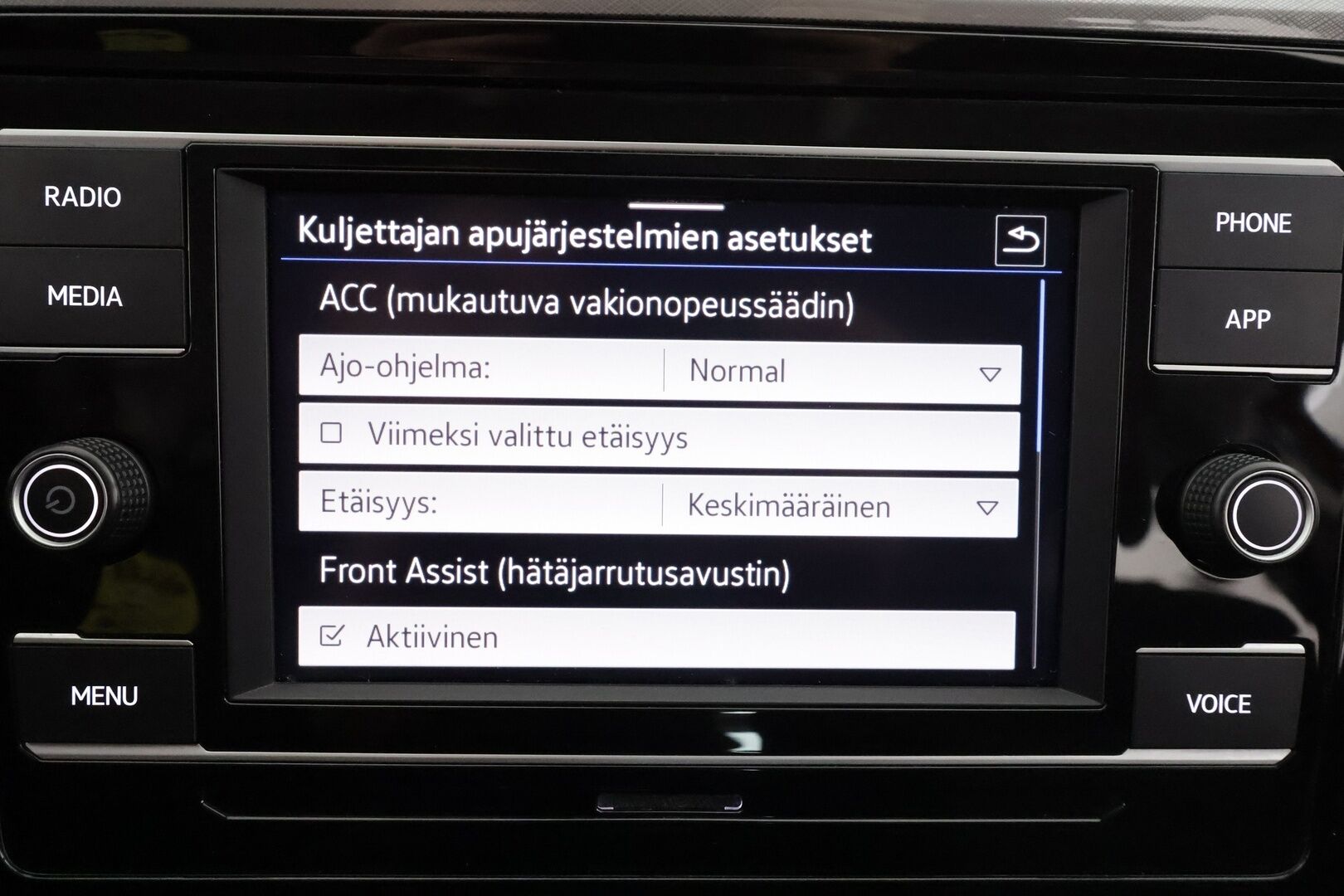 Volkswagen Passat 2022 Variant Comfort Business 1,5 TSI EVO 110 kW DSG * IQ-LLight / ACC / Webasto / Navi / Sähköluukku * - 1.Om Suomi-auto / Kahdet renkaat