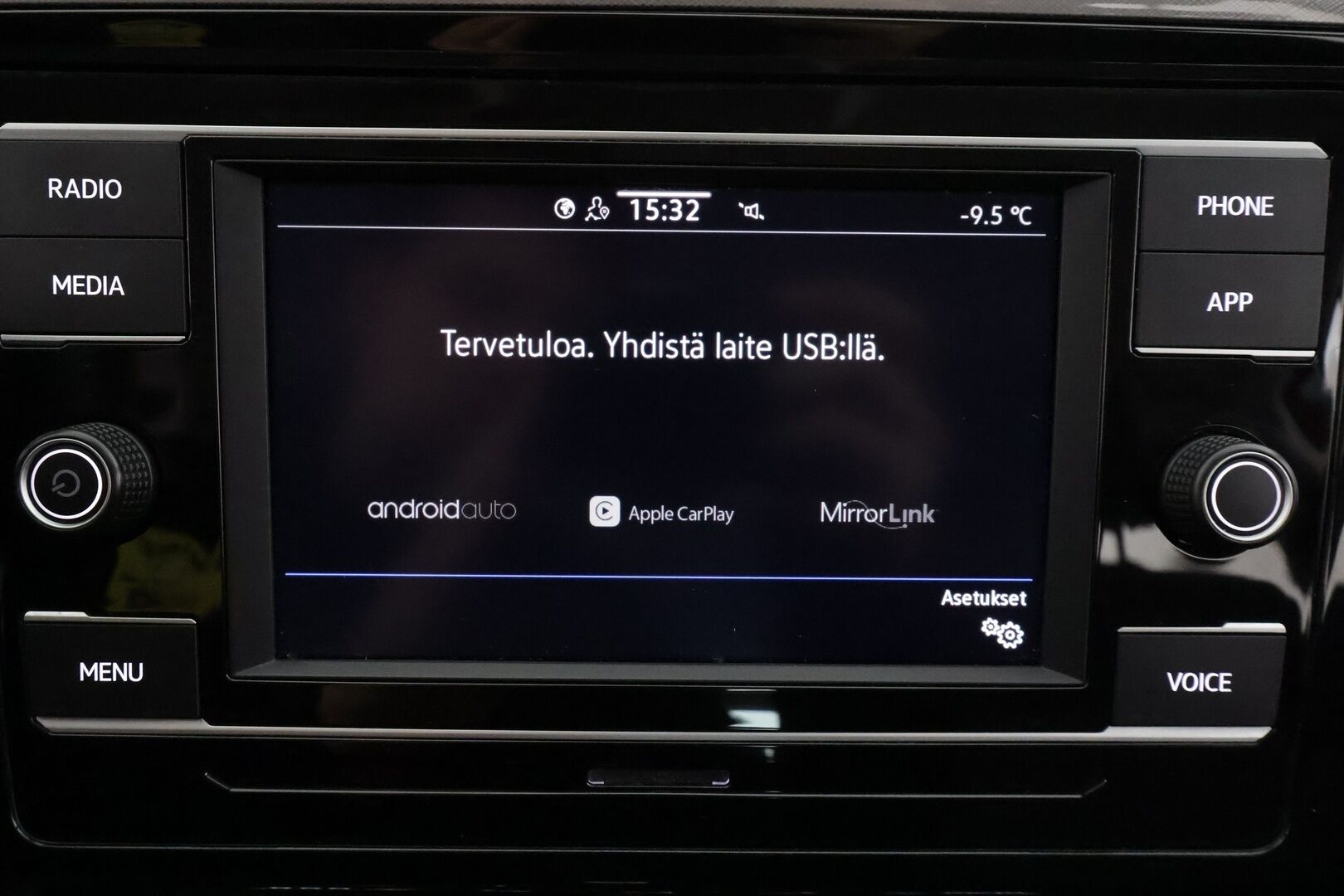 Volkswagen Passat 2022 Variant Comfort Business 1,5 TSI EVO 110 kW DSG * IQ-LLight / ACC / Webasto / Navi / Sähköluukku * - 1.Om Suomi-auto / Kahdet renkaat