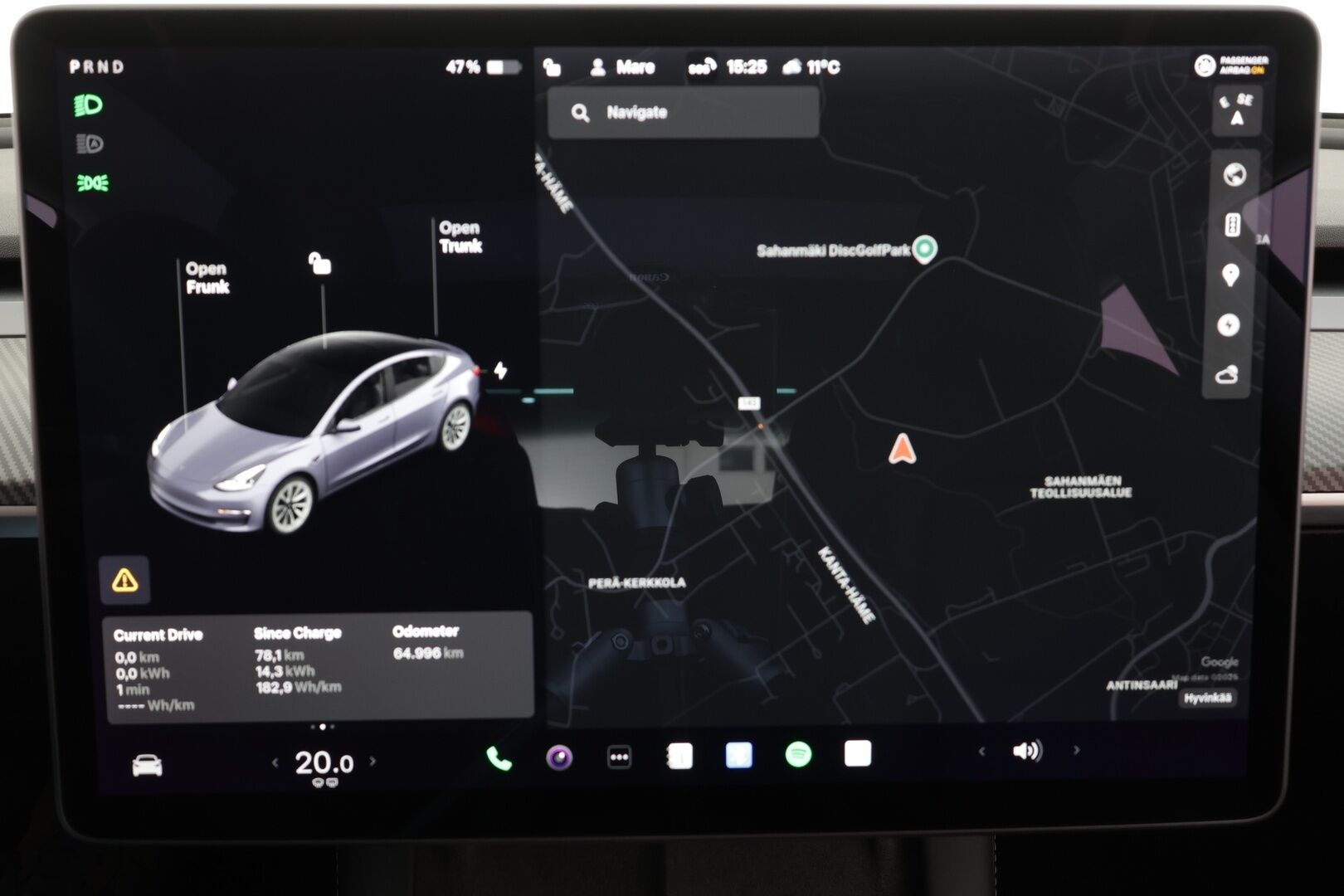 Tesla Model 3 2021 Long Range Dual motor AWD *Lasikatto / Premium Audio / Kamera / Matrix LED / Nahat / ILP / Navi * - Kahdet renkaat alumiinivanteilla / ILP / Facelift