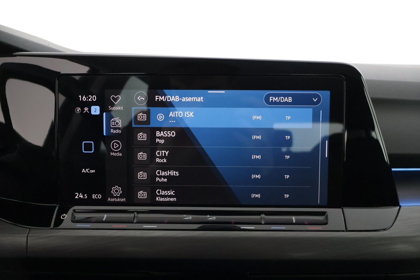 Volkswagen Golf 2021 GTE 180 kW (PHEV) DSG-automaatti * Hierova Muistipenkki / Adapt. Cruise / LED / Tutkat / Apple&Android / Navi* - * Vähän ajettu / Volkkarin omat aluvanteet * - HULLUT VÄLIPÄIVÄT KORKOTARJOUS 2,49%