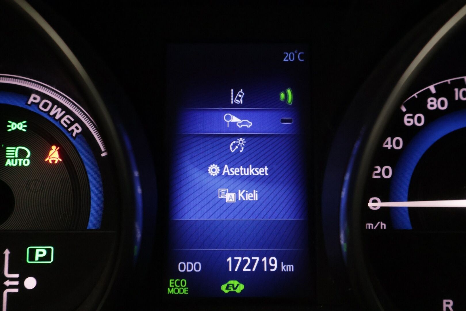 Toyota Auris 2018 1,8 Hybrid Active - P.Kamera | Vakkkari | BT | Metalliväri | 2X Renkaat ja vanteet 