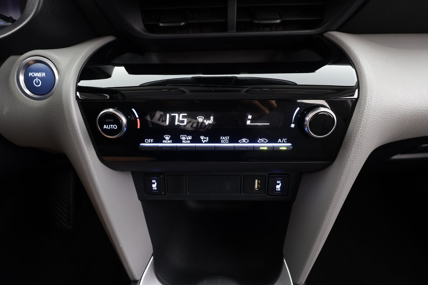Toyota Yaris Cross 2022 1,5 Hybrid Active Business - | ACC | LED | P.kamera | Keyless | Lohko+sisälämmitin | Apple & Android | LTA | RSA | 2x renkaat aluin | 1-om suomiauto | ALV |