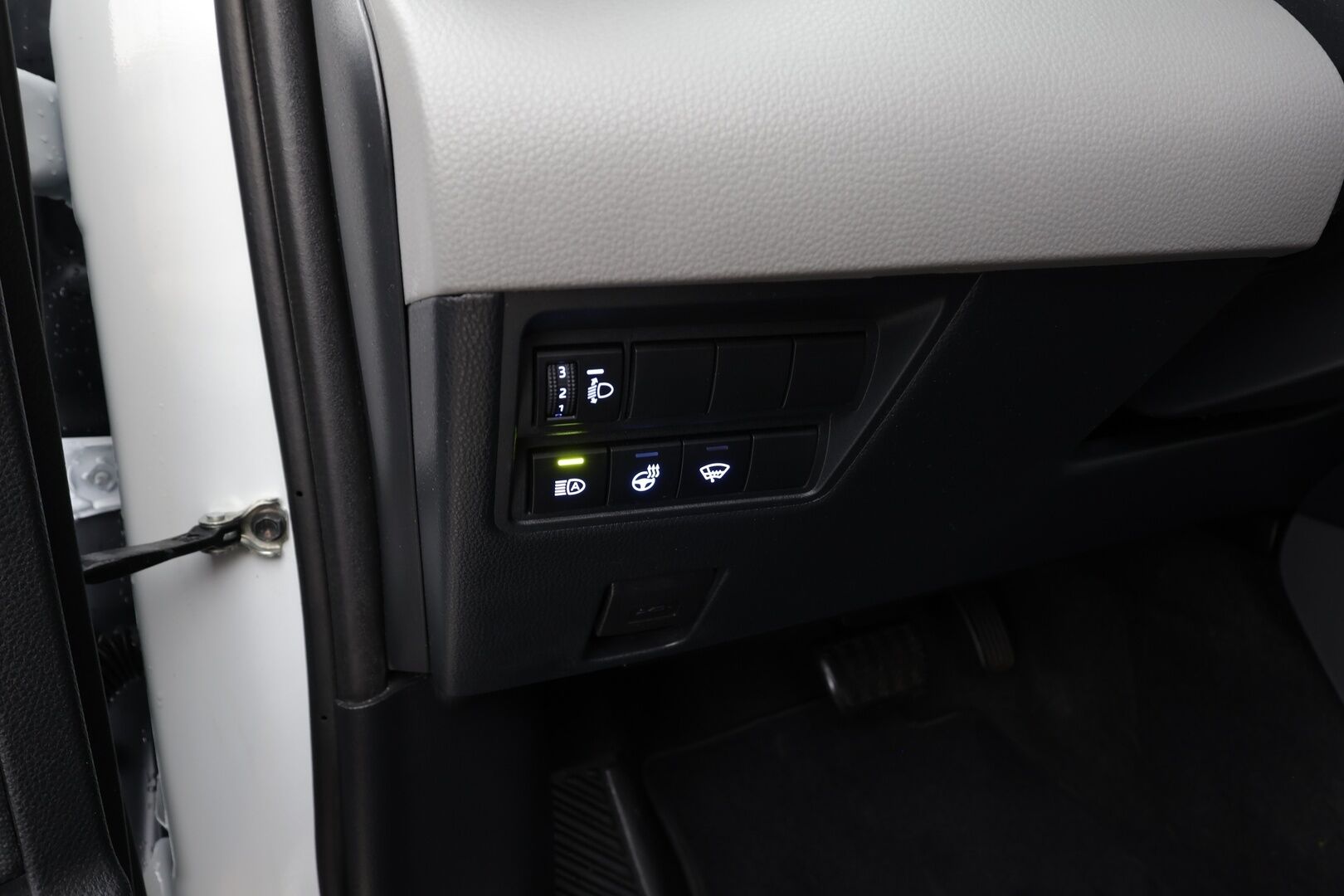 Toyota Yaris Cross 2022 1,5 Hybrid Active Business - | ACC | LED | P.kamera | Keyless | Lohko+sisälämmitin | Apple & Android | LTA | RSA | 2x renkaat aluin | 1-om suomiauto | ALV |