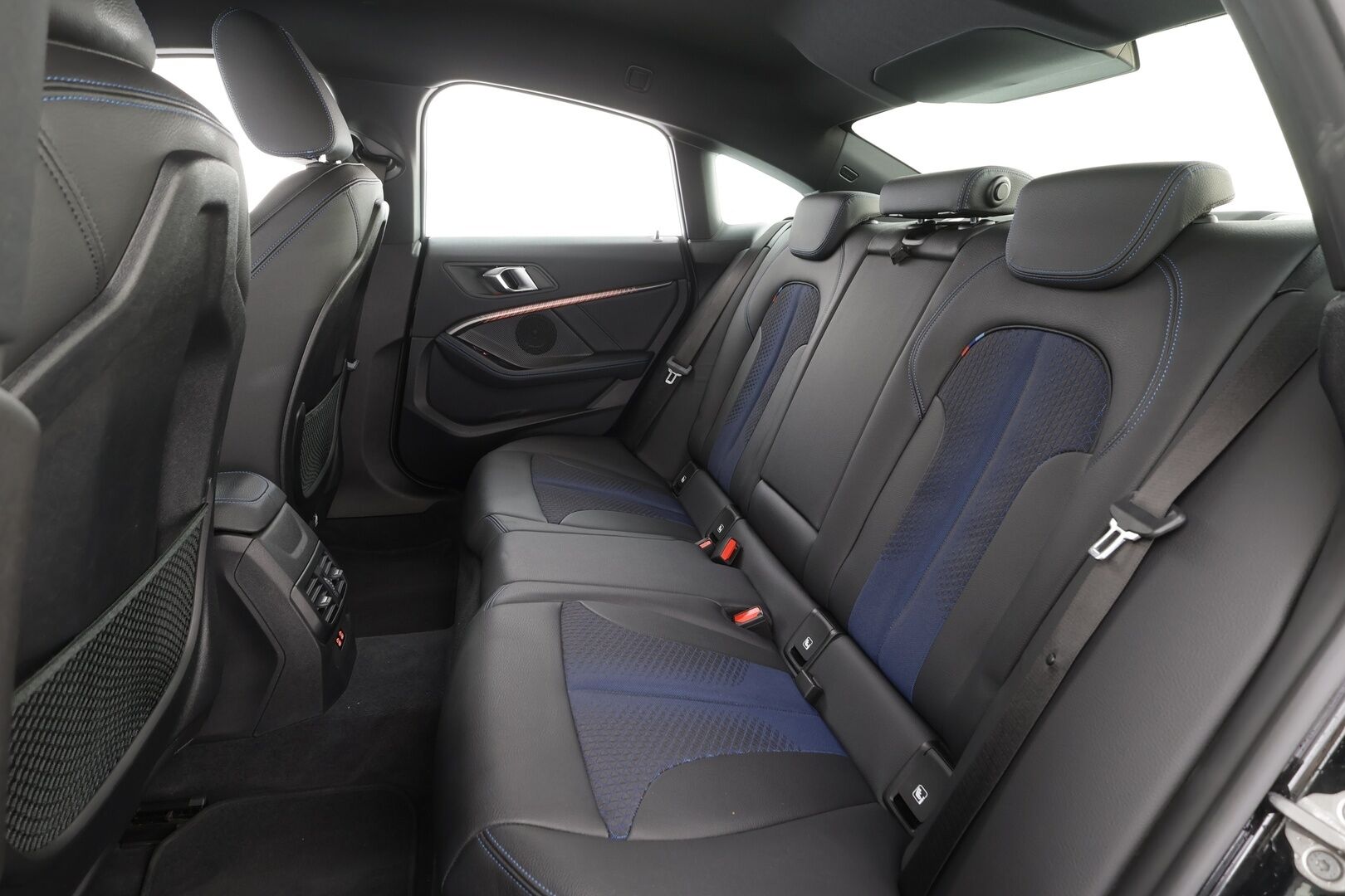 BMW 218 2022 F44 Gran Coupé 218i Business M Sport * Vakkari / Lohko / P.kamera / LED / Sporttipenkit / Apple&Android * - 1.Om Suomi-auto / Merkkihuollettu / Kahdet Renkaat