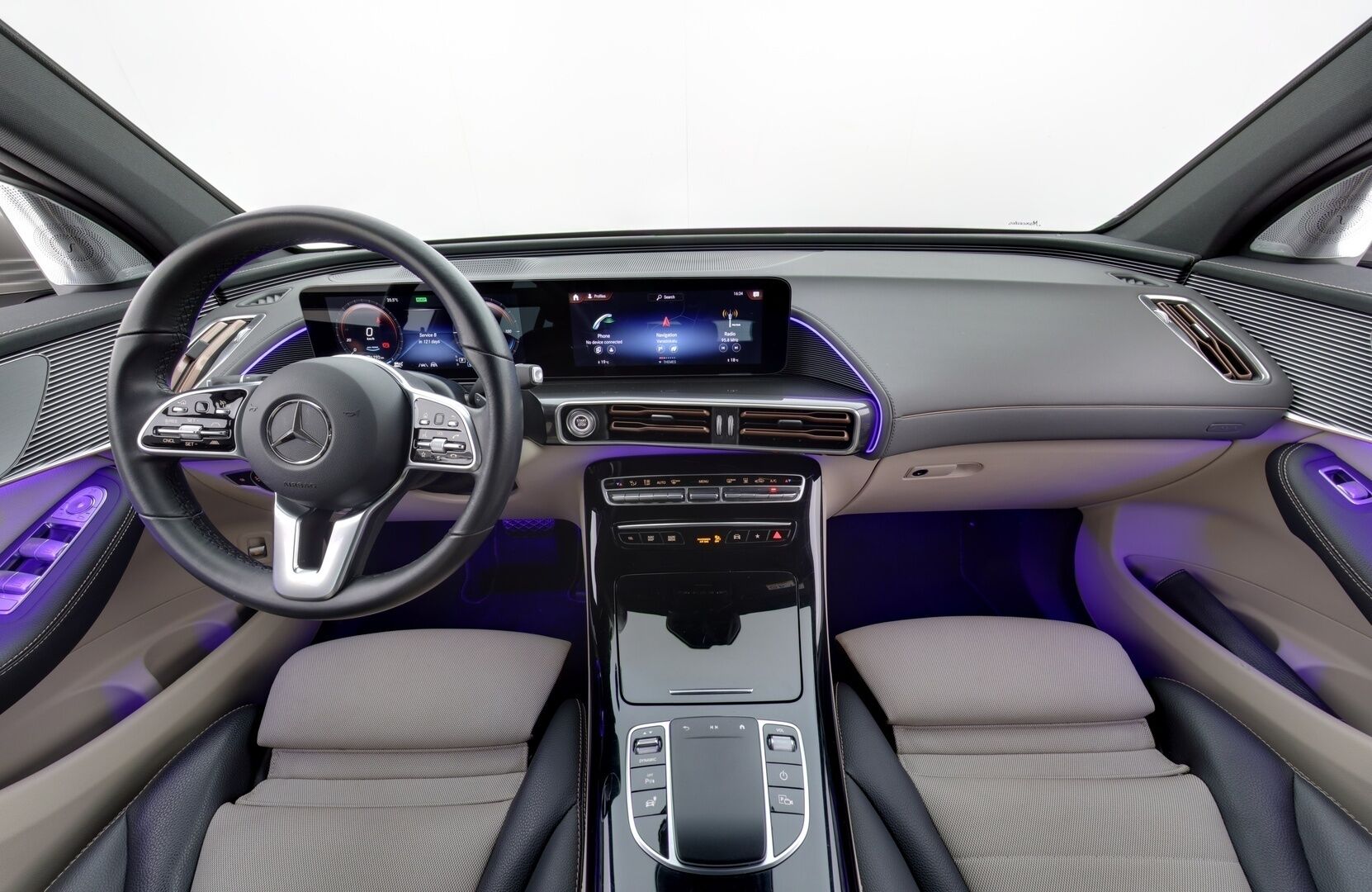 MERCEDES-BENZ EQC 2021 400 4Matic *AMG / ACC / Burmester / Muistipaketti / HUD / 360° Kamera / KeylessGO / DC Pikalaturi* - Juuri saapunut / Huippuvarusteet / AMG