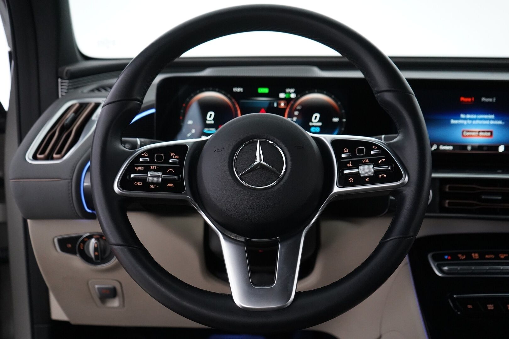 MERCEDES-BENZ EQC 2021 400 4Matic *AMG / ACC / Burmester / Muistipaketti / HUD / 360° Kamera / KeylessGO / DC Pikalaturi* - Juuri saapunut / Huippuvarusteet / AMG