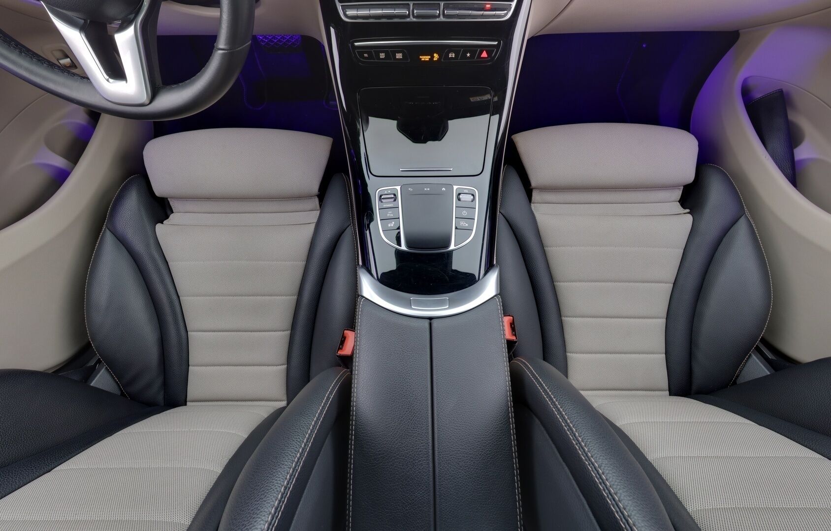 MERCEDES-BENZ EQC 2021 400 4Matic *AMG / ACC / Burmester / Muistipaketti / HUD / 360° Kamera / KeylessGO / DC Pikalaturi* - Juuri saapunut / Huippuvarusteet / AMG