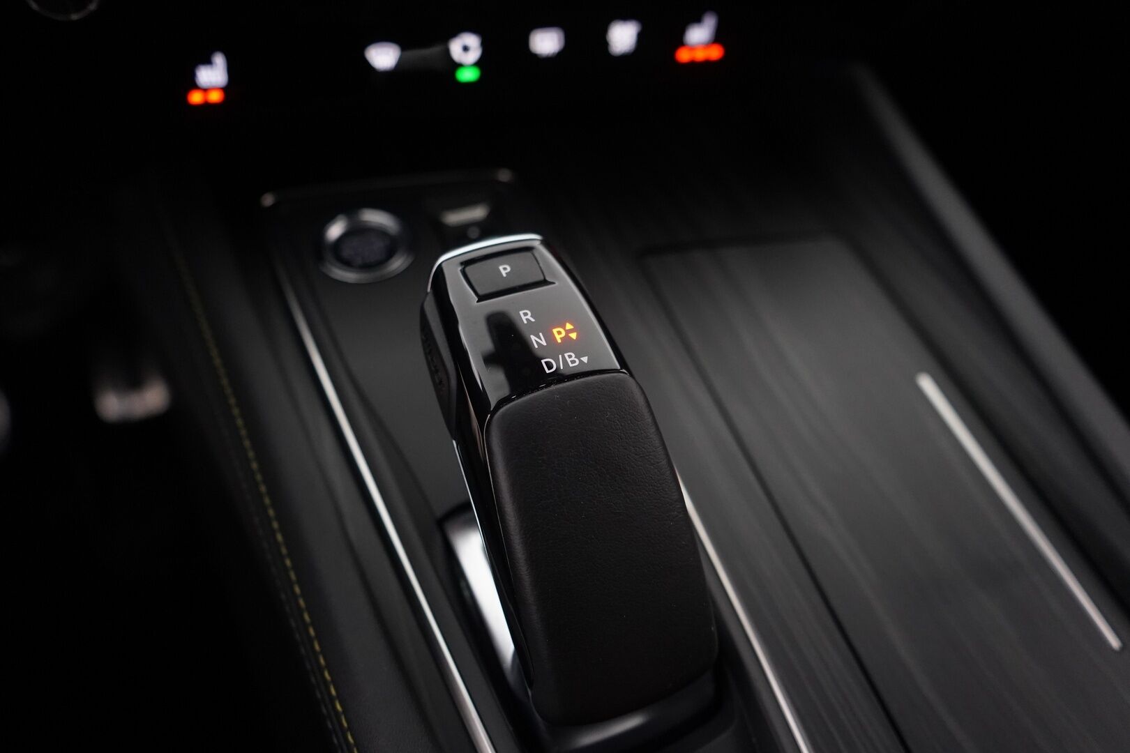 PEUGEOT 508 2021 PSE Hybrid4 360 EAT8-aut. AWD *Night Vision / 360° Kamera / Hierovat Etuistuimet / Muistipenkki / Focal Audio / ACC / KeylessGo* - KATSO MIHIN HARVINAISEEN HINTAAN! / Viimeisin huolto 5/2025 / Merkkihuollot / Kahdet renkaat ja vanteet