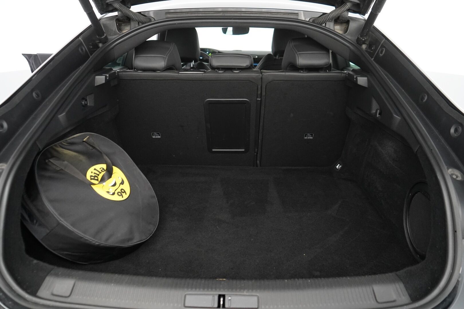 PEUGEOT 508 2021 PSE Hybrid4 360 EAT8-aut. AWD / Night Vision / 360° Kamera / Hierovat Etuistuimet / Muistipenkki / Focal Audio / ACC / KeylessGo / - 3,99 % KORKOTARJOUS TÄHÄN AUTOON - Viimeisin huolto 5/2025 / Merkkihuollot / Kahdet renkaat ja vanteet