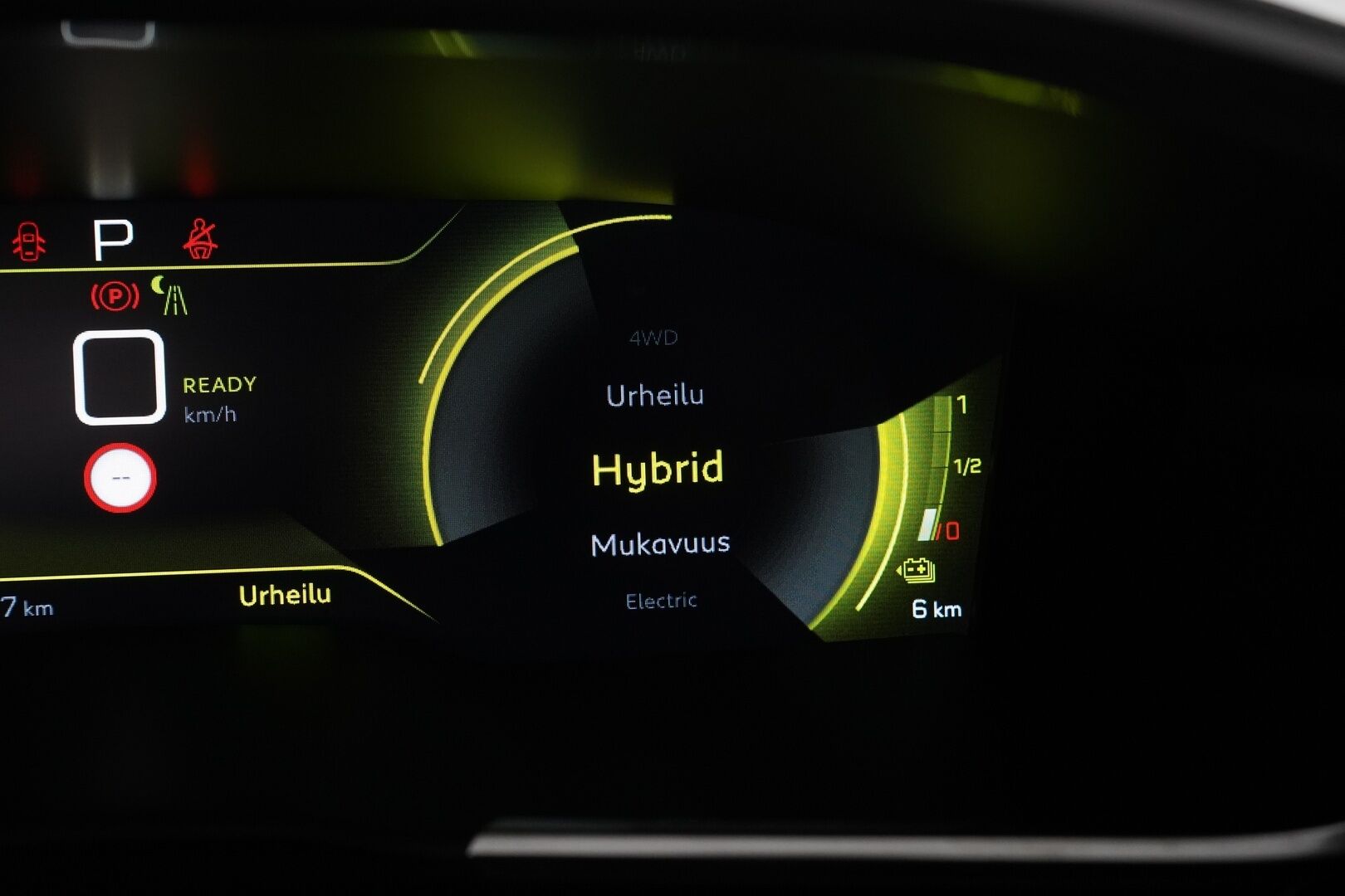 PEUGEOT 508 2021 PSE Hybrid4 360 EAT8-aut. AWD / Night Vision / 360° Kamera / Hierovat Etuistuimet / Muistipenkki / Focal Audio / ACC / KeylessGo / - 3,99 % KORKOTARJOUS TÄHÄN AUTOON - Viimeisin huolto 5/2025 / Merkkihuollot / Kahdet renkaat ja vanteet