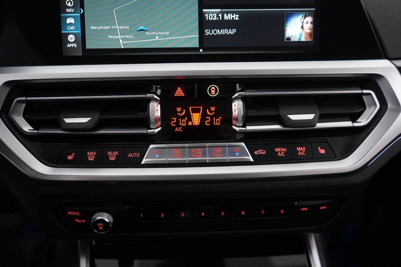 BMW 330 2020 G20 Sedan 330e Business Sport *ACC / Sähk.esilämmitin / Digimittaristo / Sporttipenkit / Shadowline / Navigointi / Tutkat* - Kahdet renkaat alumiinivantein / Juuri huollettu / 2x laturit - HULLU BLACKWEEK KORKOTARJOUS 2,49%