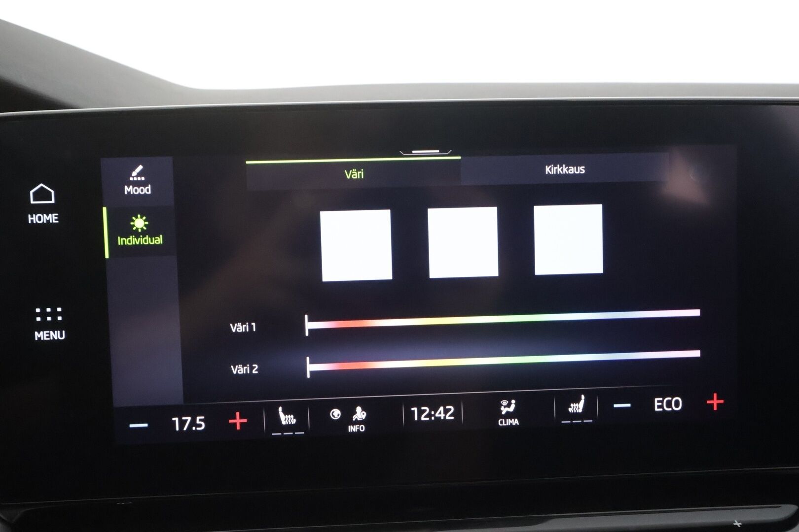 Skoda Octavia 2021 Combi 1.4 TSI PHEV Style iV DSG Autom. - | ACC | Webasto | Koukku | Skoda crystal Matrix LED | Muistipenkki | P.kamera | Puolinahat | Keyless | Apple&Android | Kahdet Renkaat | Merkkihuollettu |
