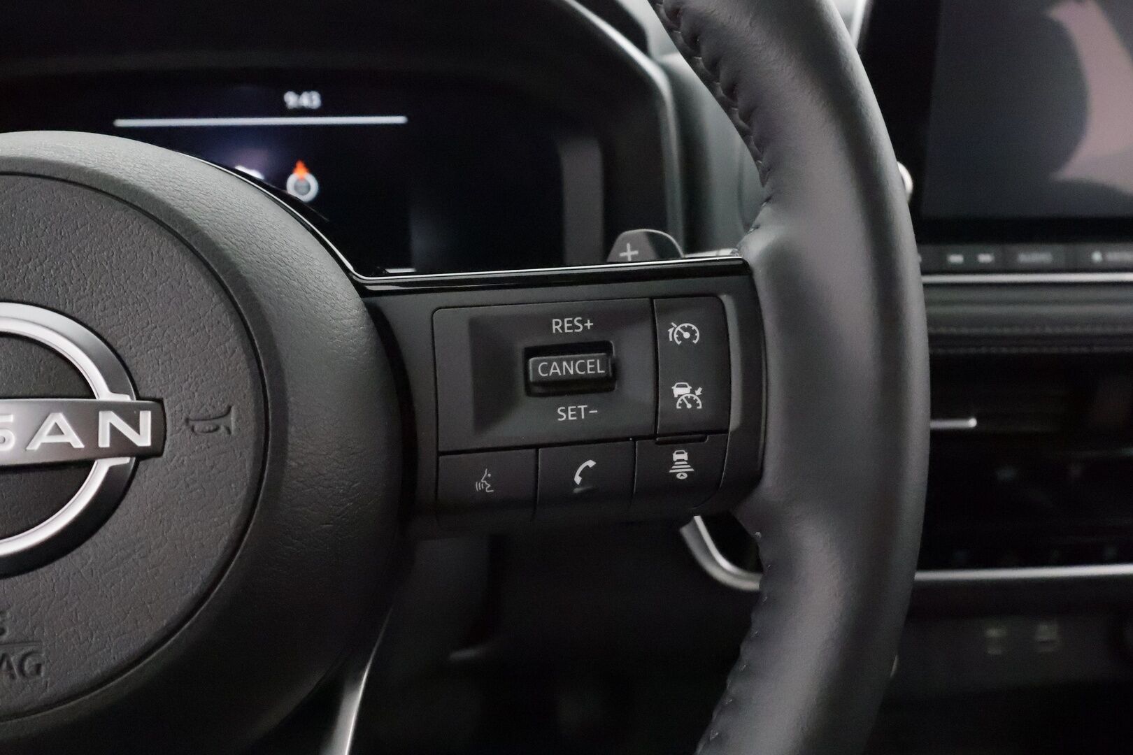 Nissan X-Trail 2024 MHEV 2WD Acenta 7ST ** Adapt.Vakkari / P.Kamera / LED-valot / Koukku / Kaistavahti / Sisätilanlämmitin / KeylessGO ** - 3,99 % KORKOTARJOUS TÄHÄN AUTOON - 1.Om Suomi-auto / 2x Renkaat