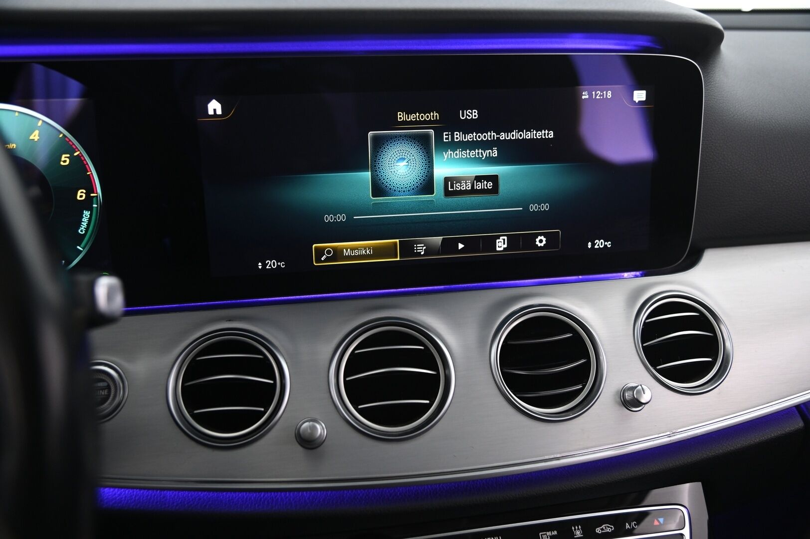 Mercedes-Benz E 2020 300 de 4Matic T A Business AMG EQ Power *Soh 89% / DTR+ / 360 kamera / Panorama / Adapt.vak*