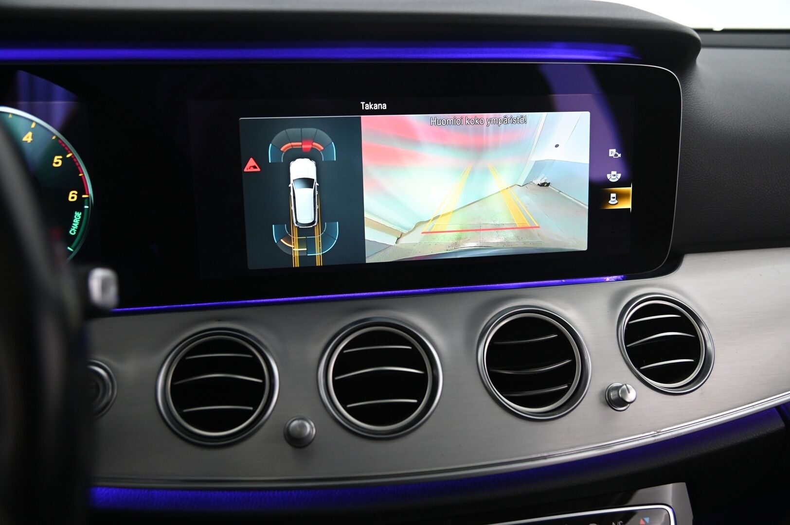 Mercedes-Benz E 2020 300 de 4Matic T A Business AMG EQ Power *Soh 89% / DTR+ / 360 kamera / Panorama / Adapt.vak*